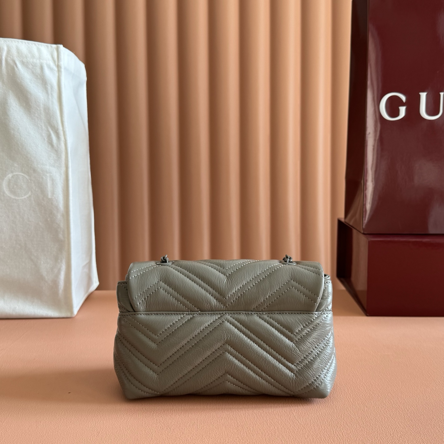 Gucci Shoulder Bag Cow Leather Gray M