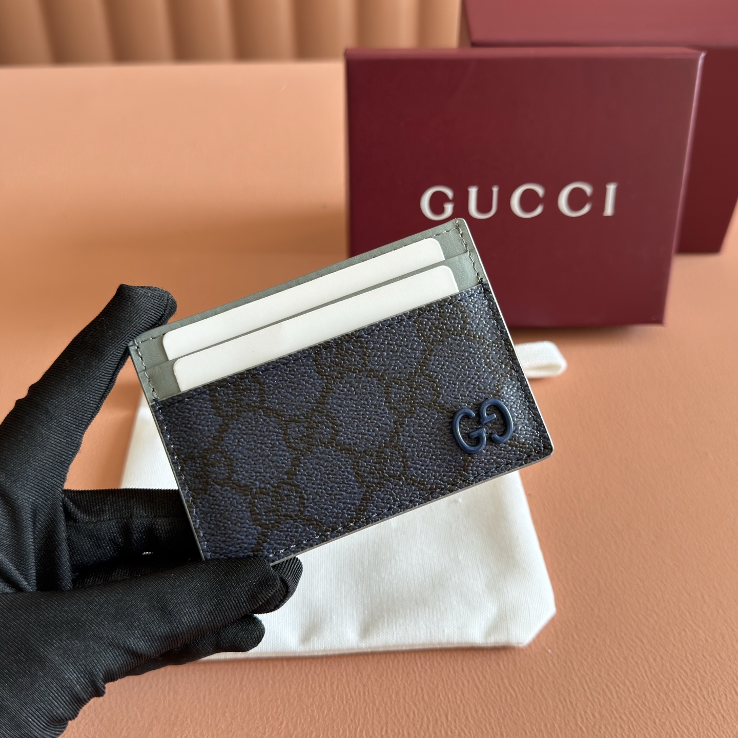 Gucci Basic Bag Gold M-s