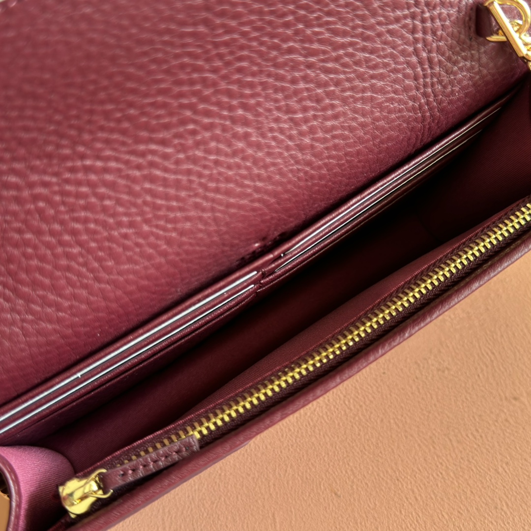 Gucci Basic Bag Black M