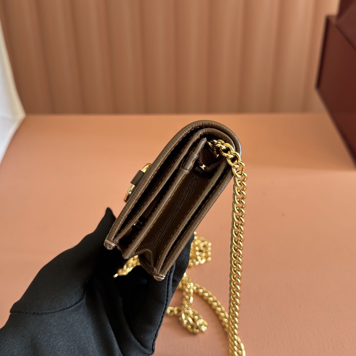 Gucci Basic Bag Cow Leather