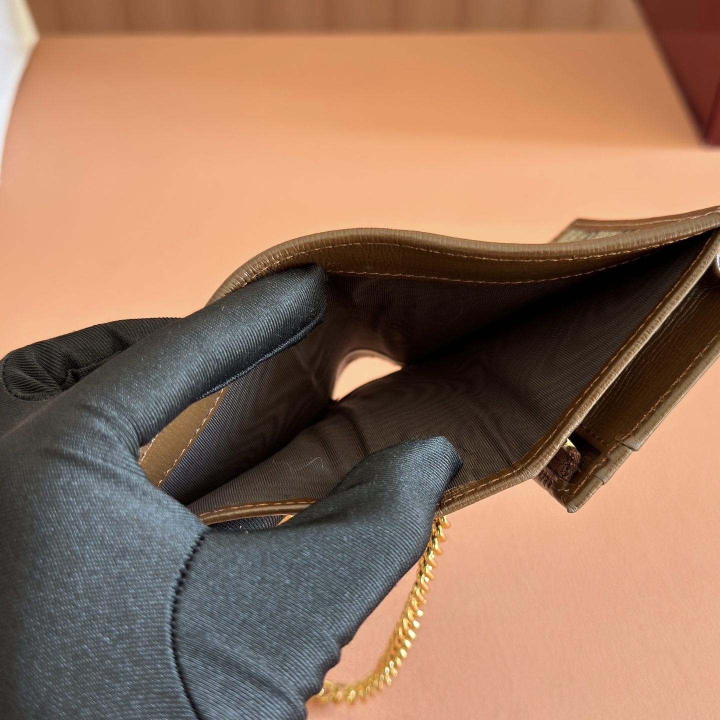 Gucci Basic Bag Cow Leather