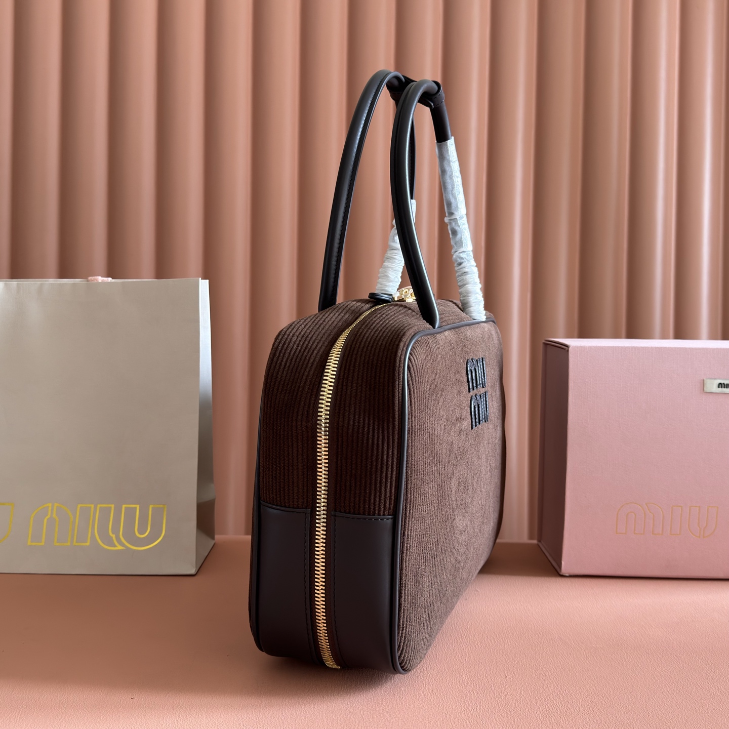 Miu Miu Tote Bag Cow Leather Gold M-10cm