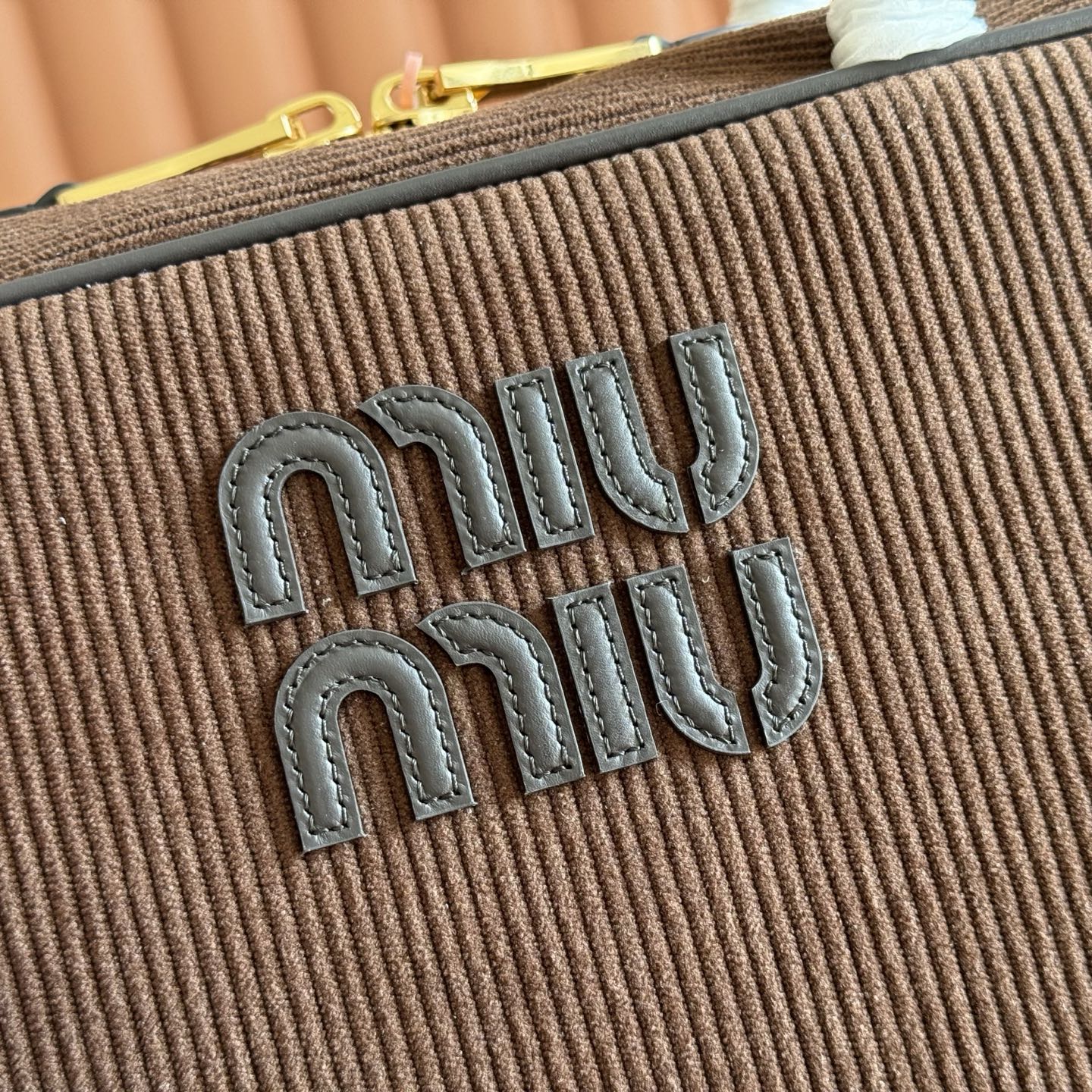 Miu Miu Tote Bag Cow Leather Gold M-10cm