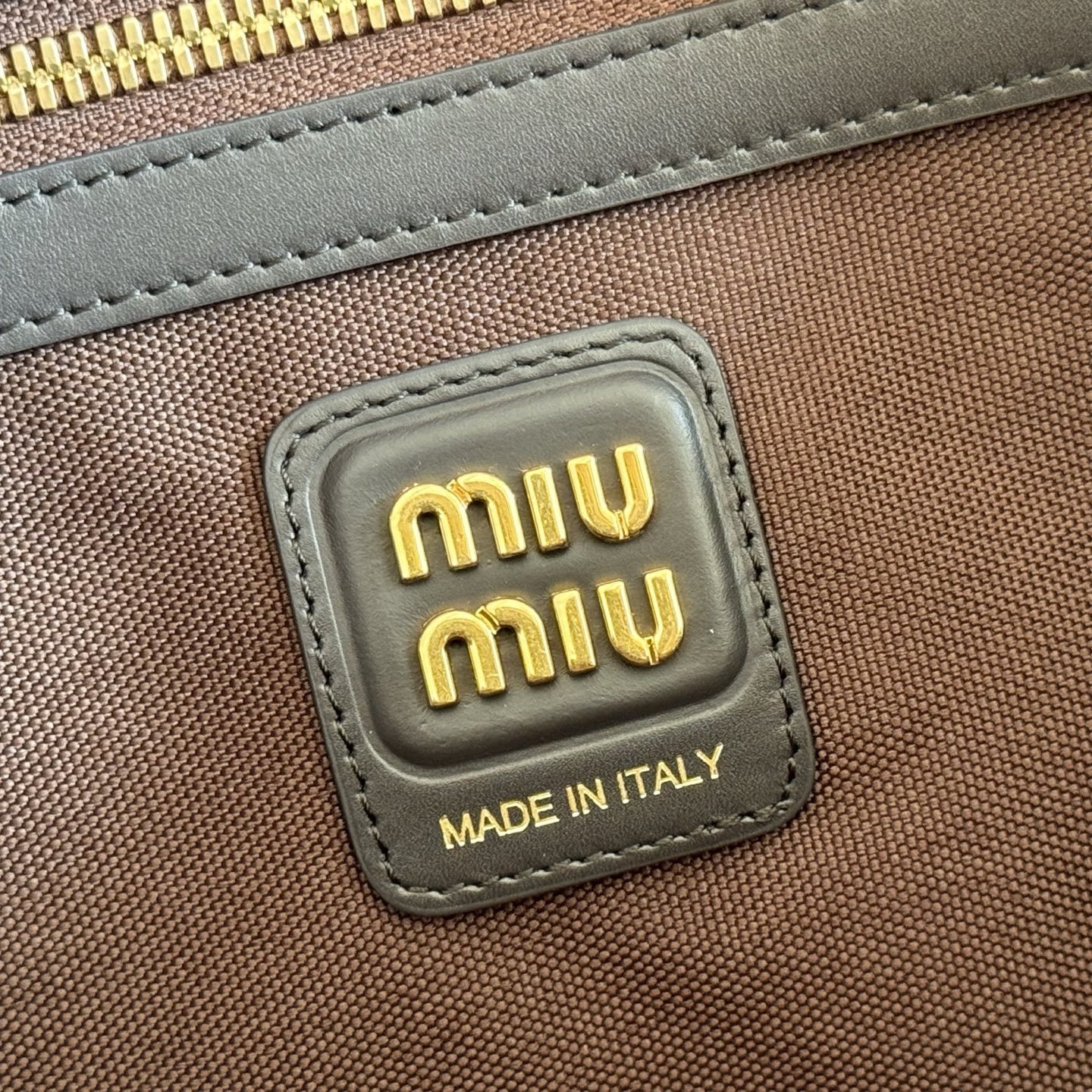 Miu Miu Tote Bag Cow Leather Gold M-10cm