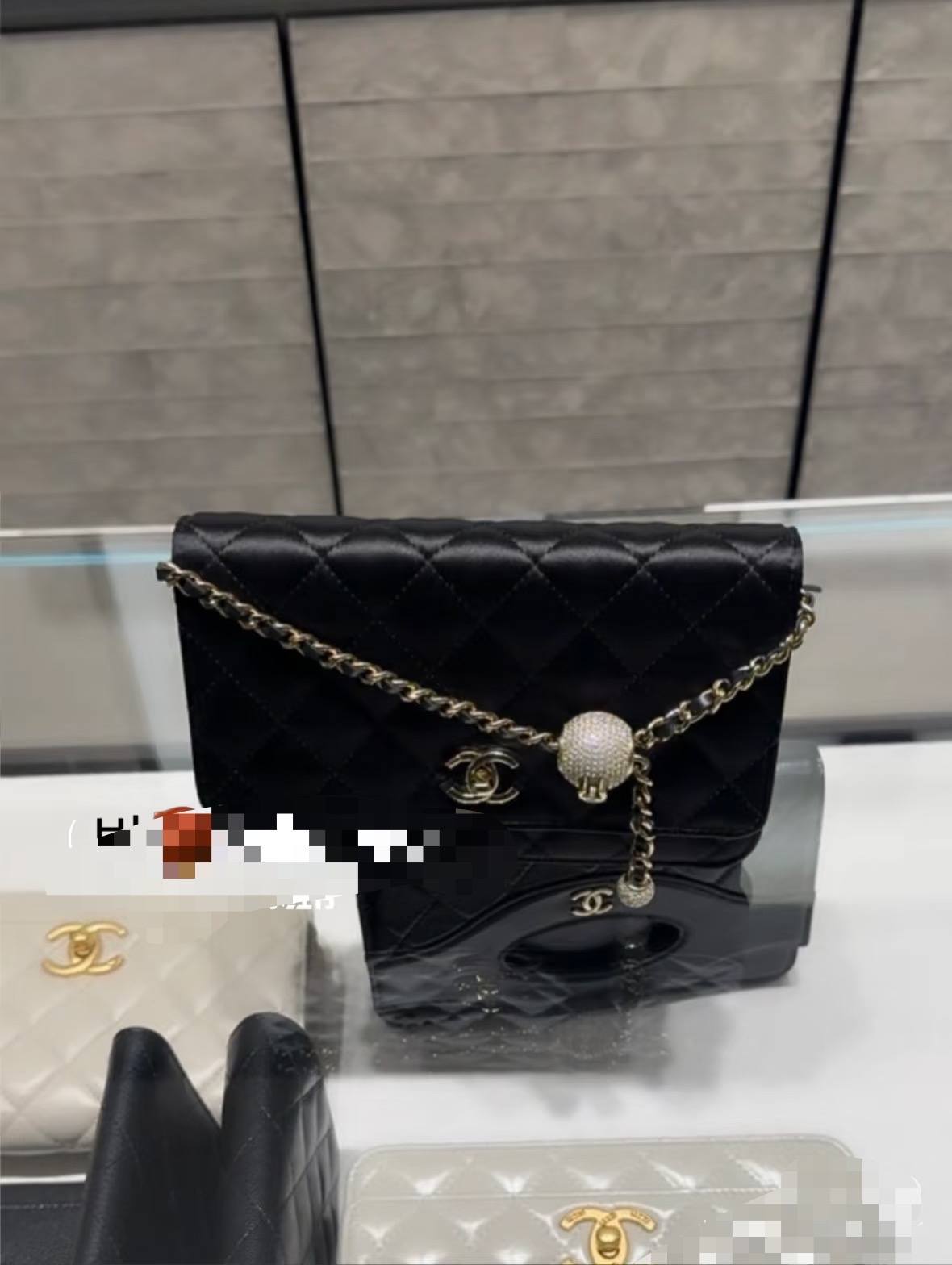 Chanel Basic Bag 20cm-l
