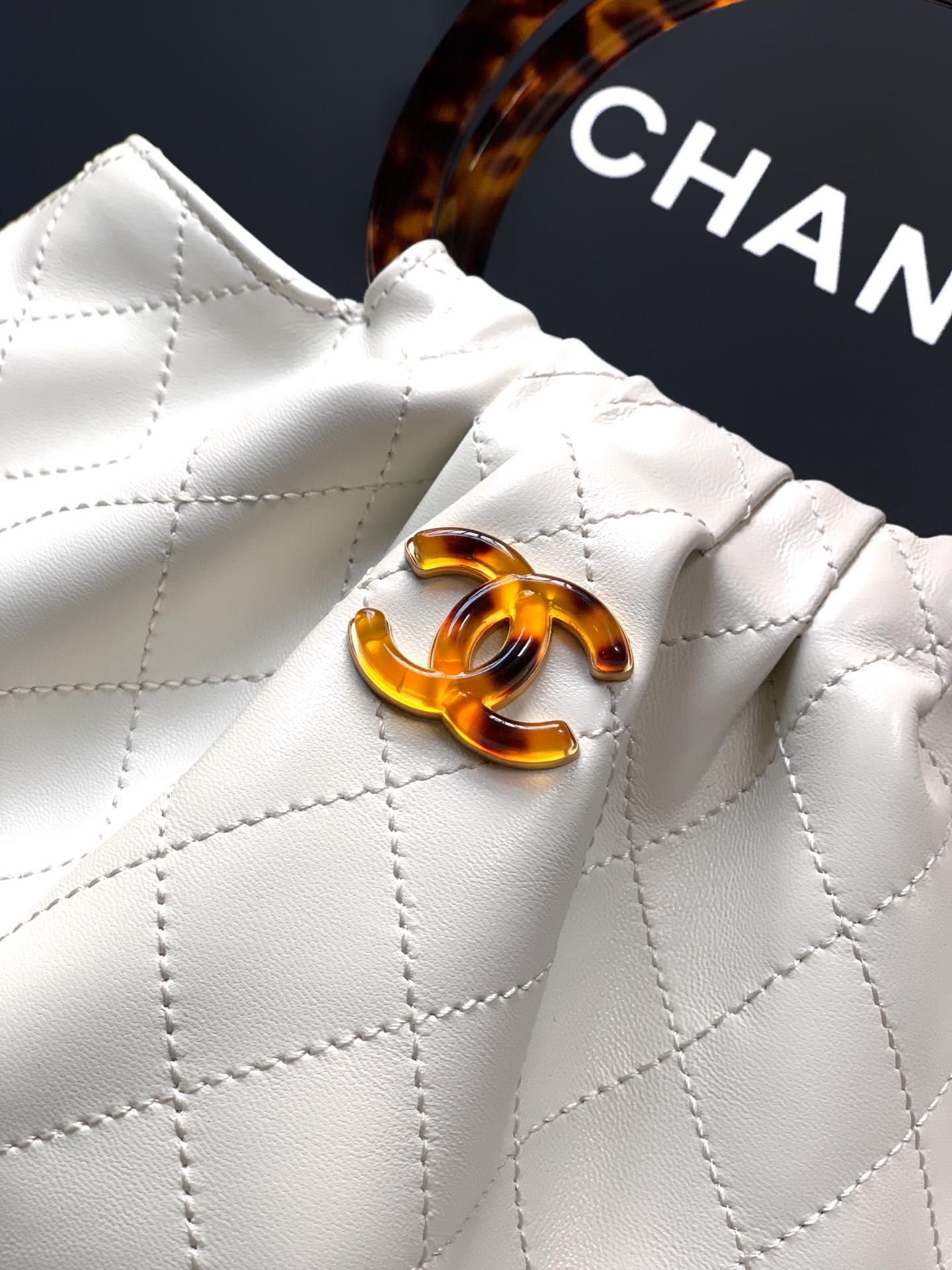 Chanel Tote Bag Sheepskin White 32cm-m-l