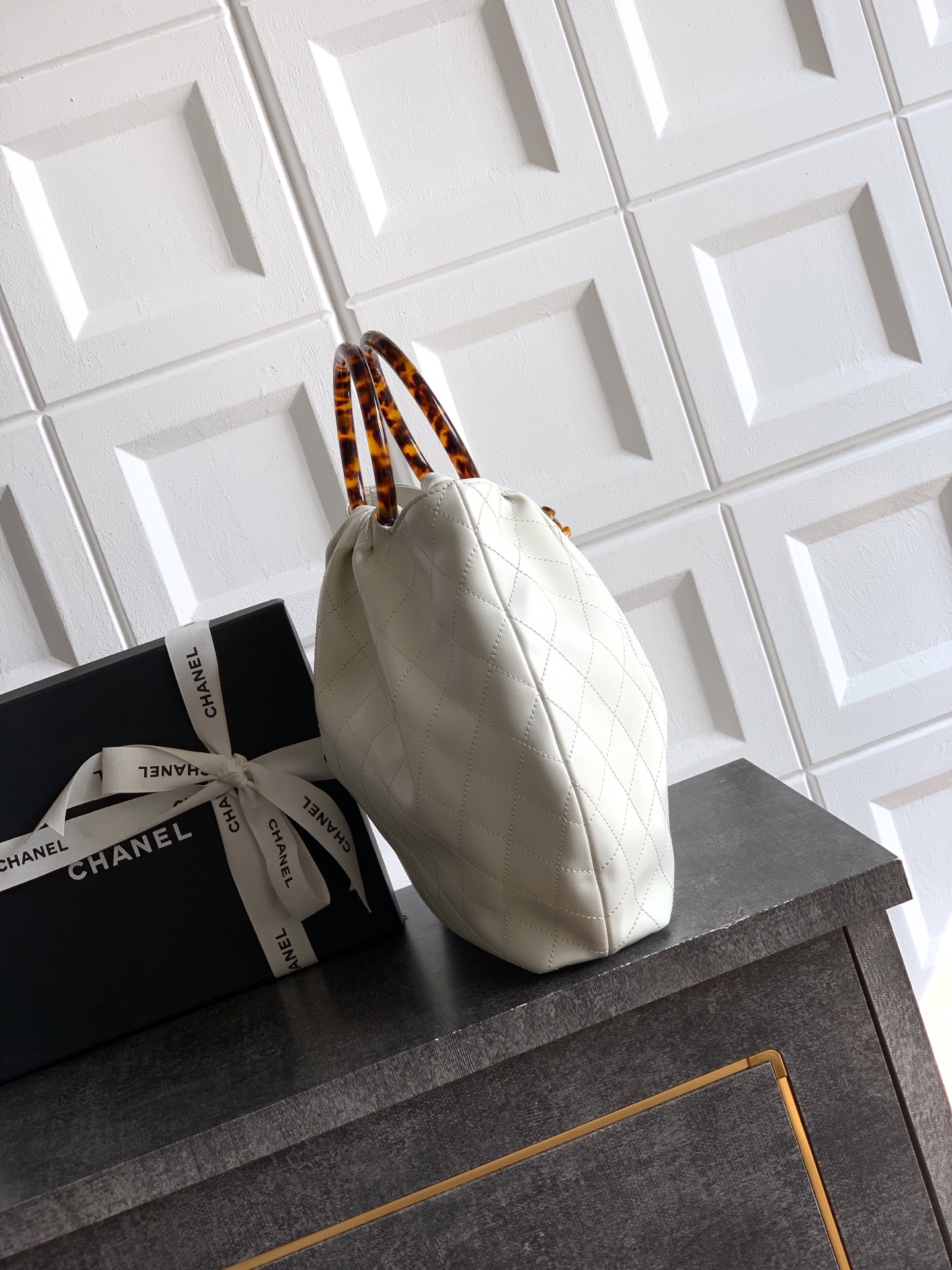 Chanel Tote Bag Sheepskin White 32cm-m-l