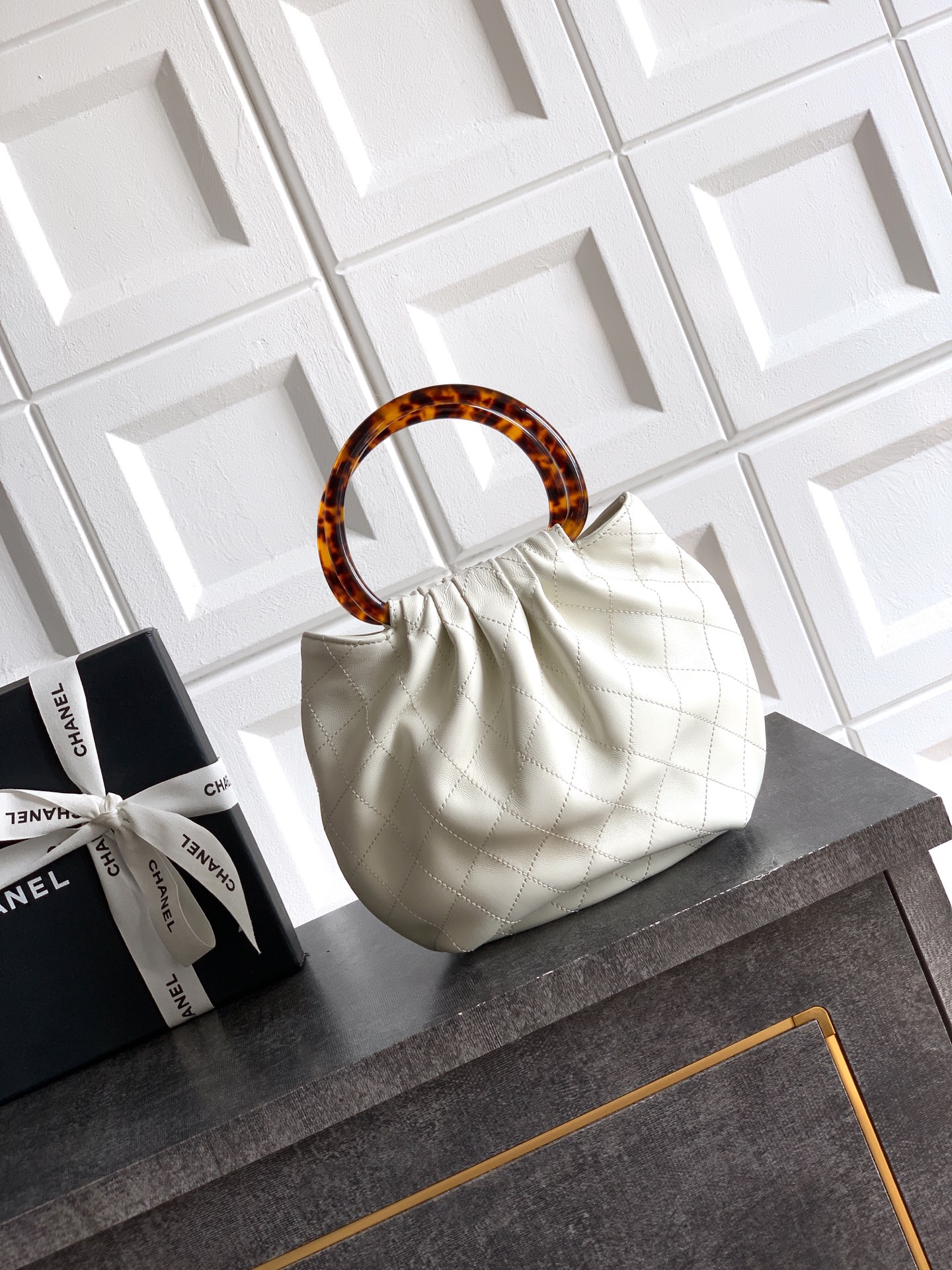 Chanel Tote Bag Sheepskin White 12cm-24cm-l