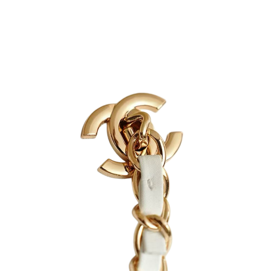 Chanel Basic Bag White M-l-s