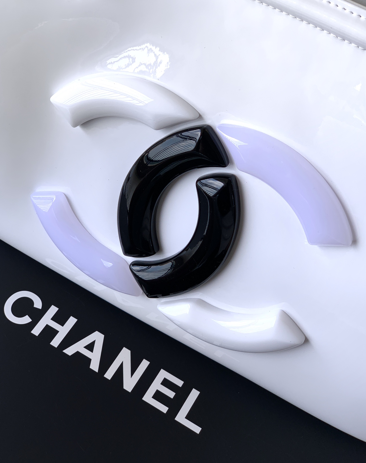 Chanel Tote Bag White Large Capacity M-l