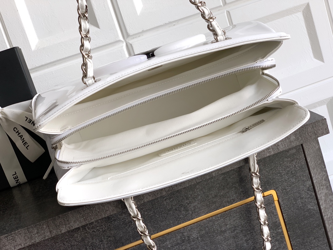 Chanel Tote Bag White Large Capacity M-l