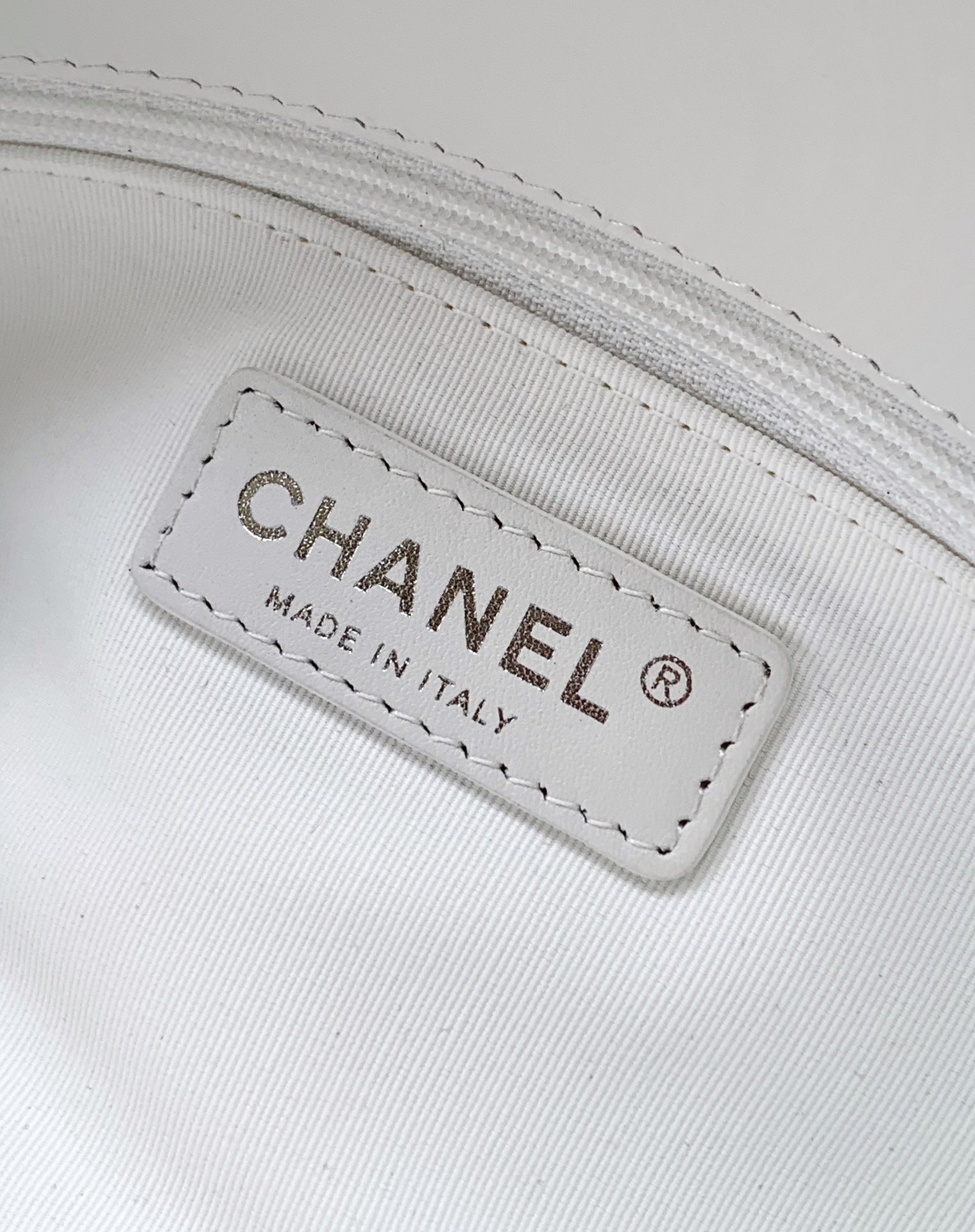 Chanel Tote Bag White Large Capacity M-l