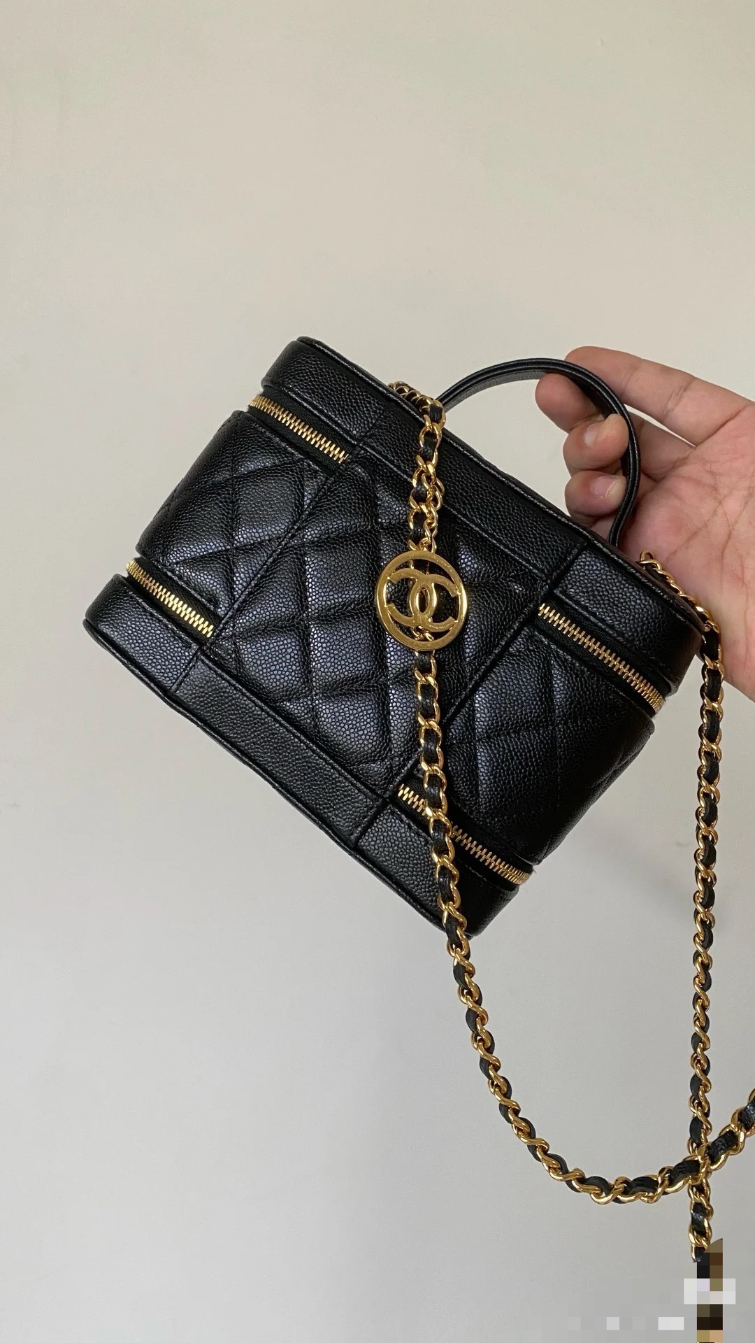 Chanel Basic Bag Black M-l-s
