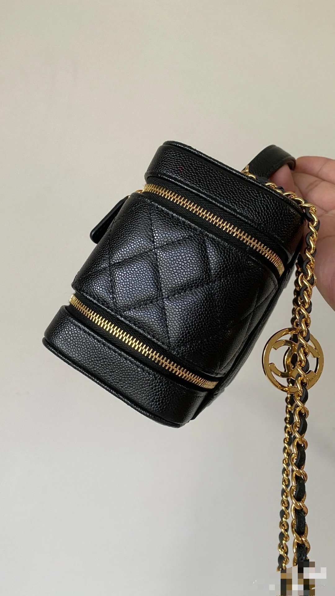 Chanel Basic Bag Black M-l-s