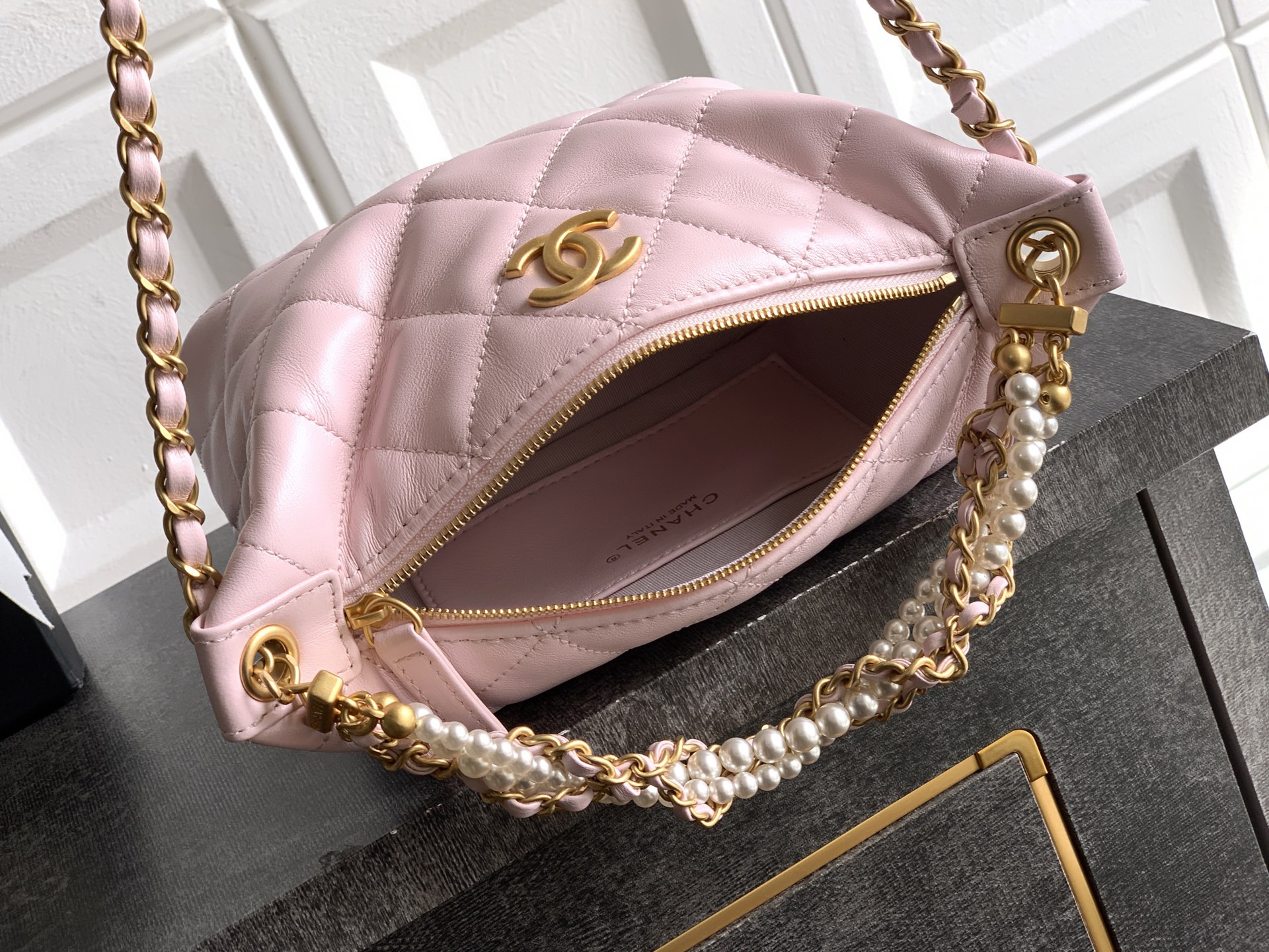 Chanel Basic Bag Sheepskin Pink L