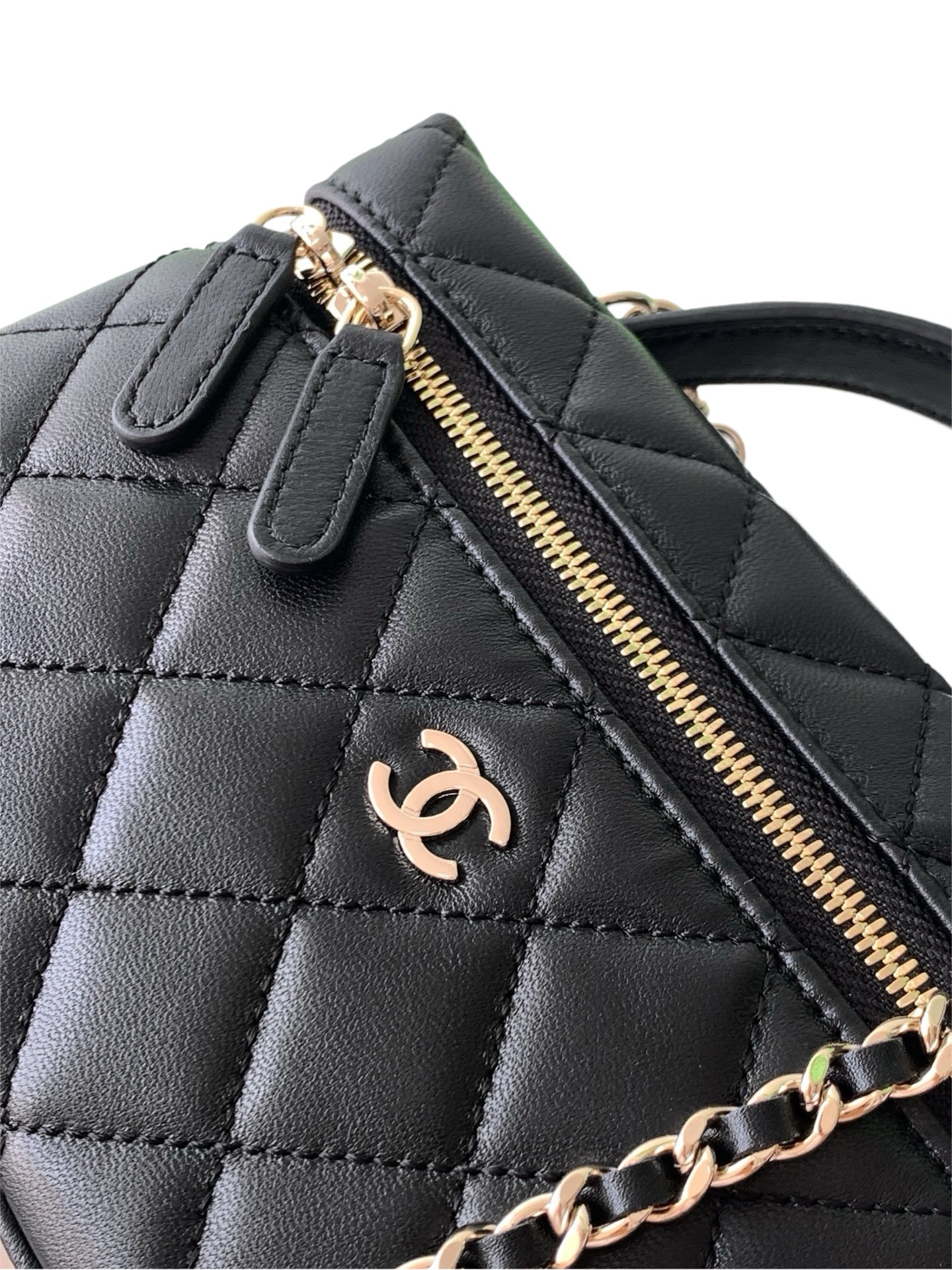 Chanel Basic Bag Cow Leather Black M-l-s