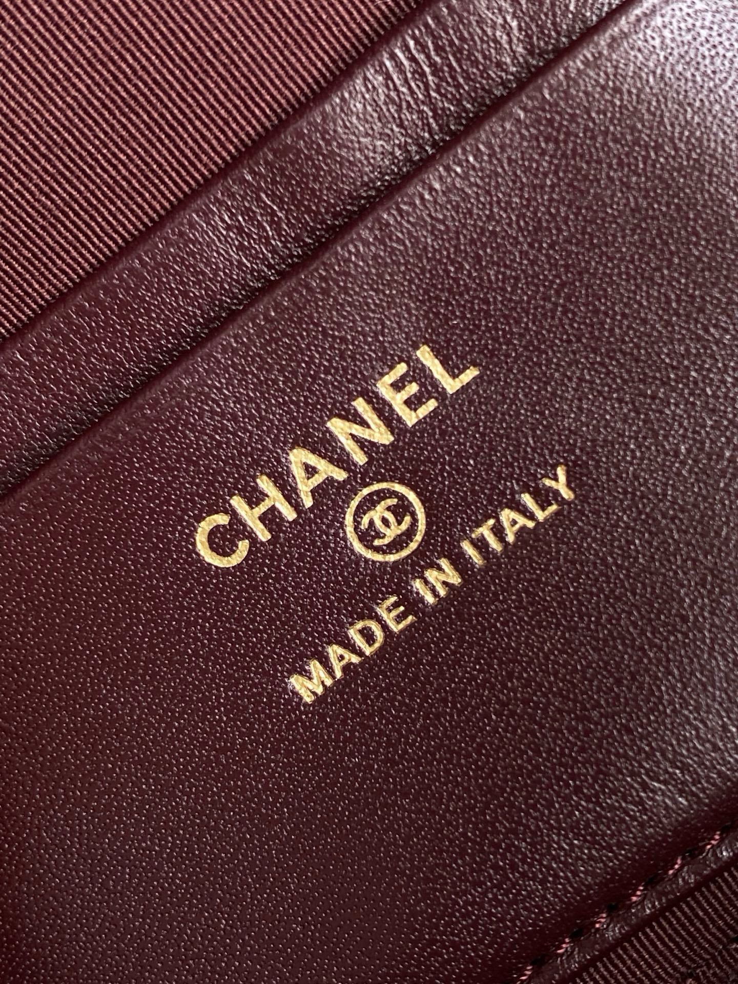 Chanel Basic Bag Cow Leather Black M-l-s