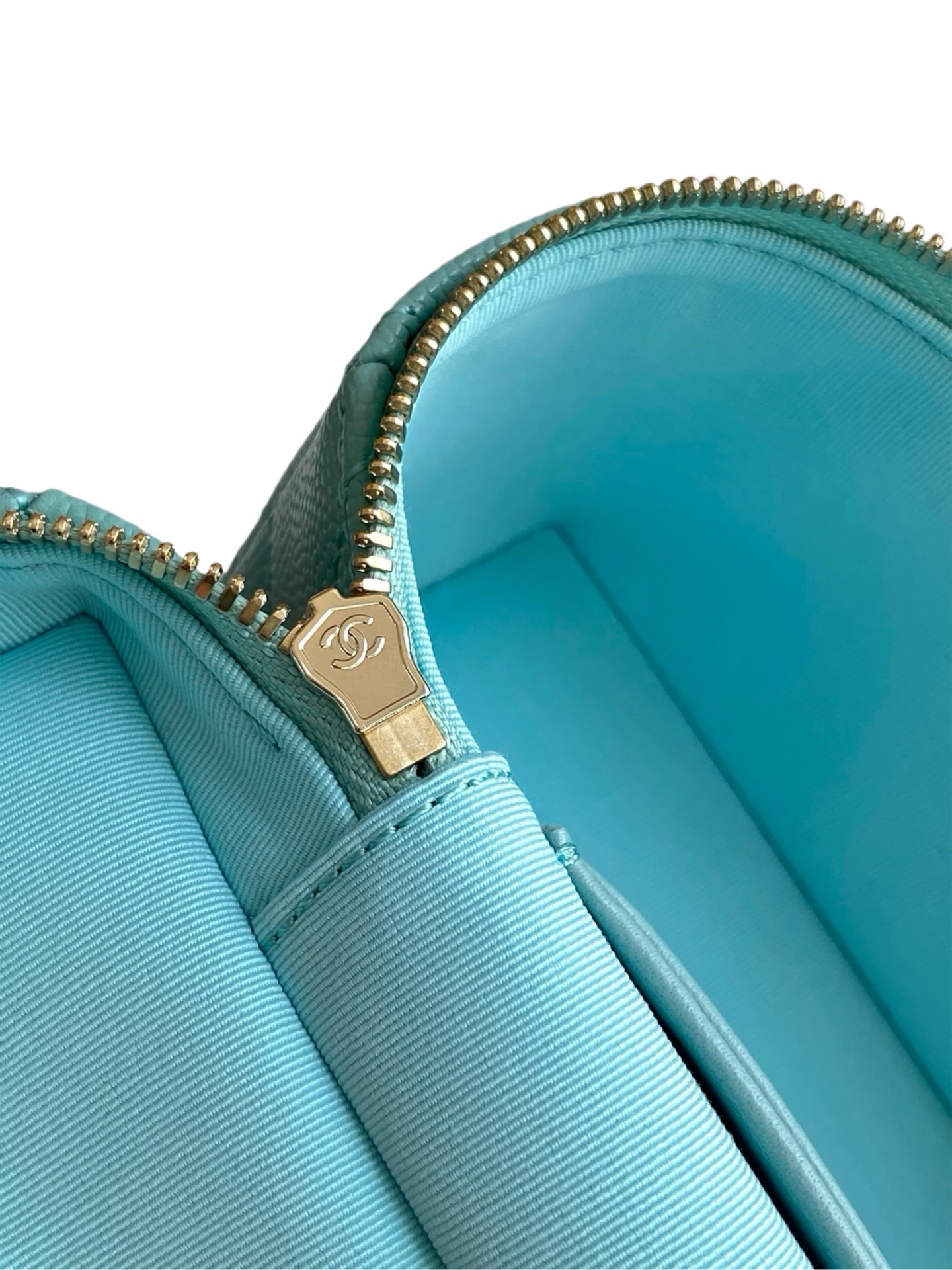 Chanel Basic Bag Cow Leather M-l-s