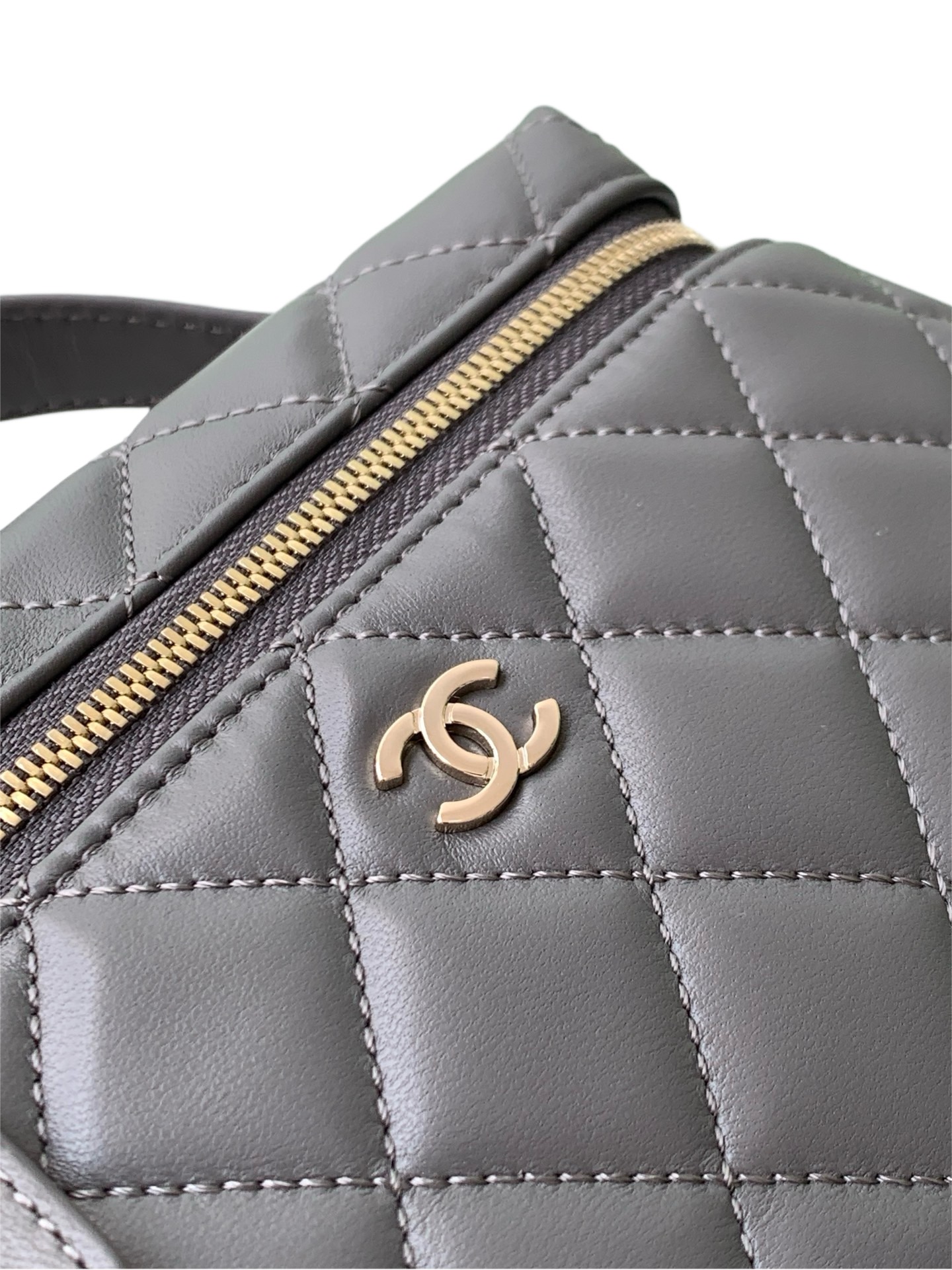 Chanel Basic Bag Cow Leather Gray M-l-s
