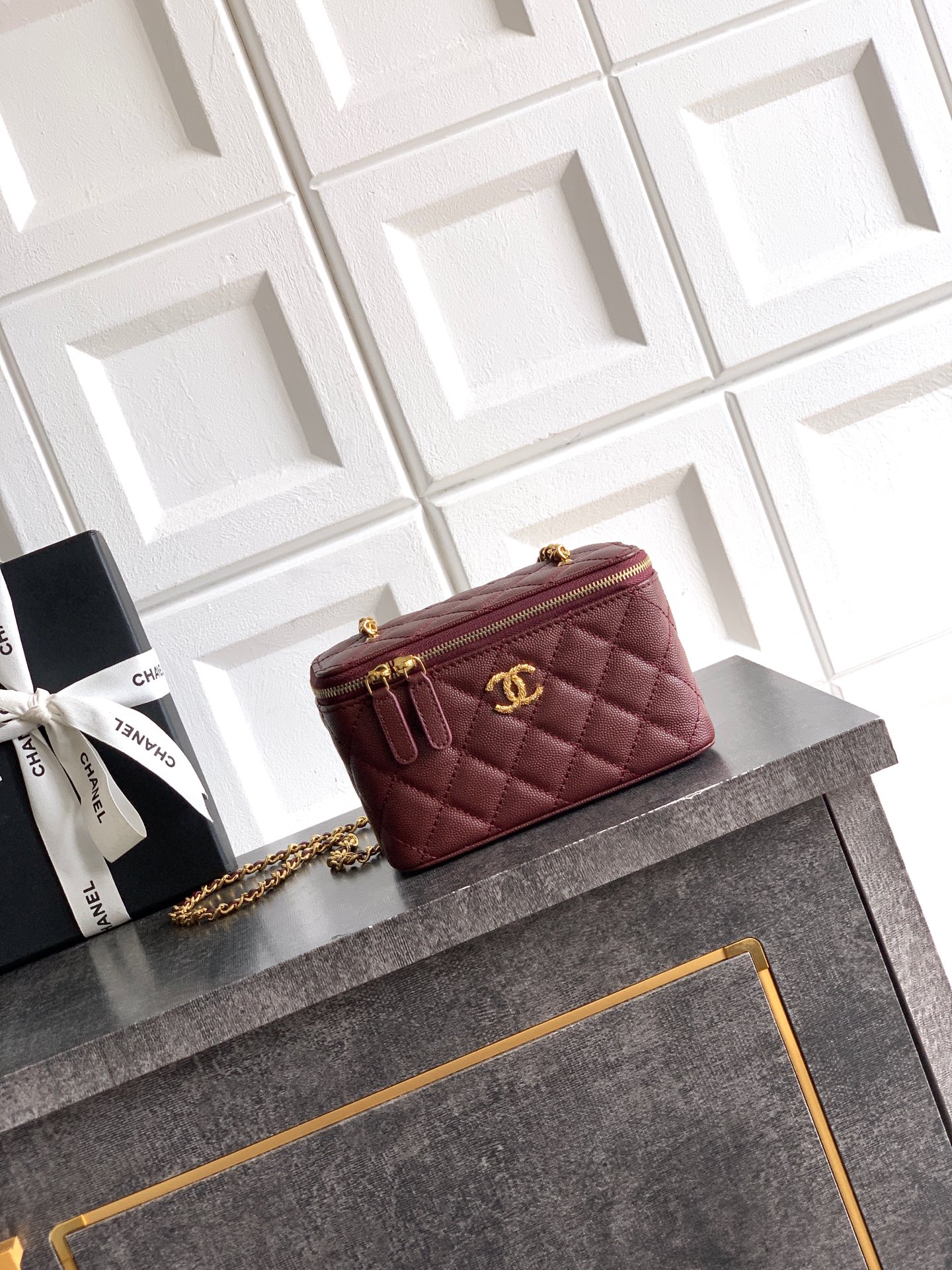 Chanel Basic Bag Red M-l