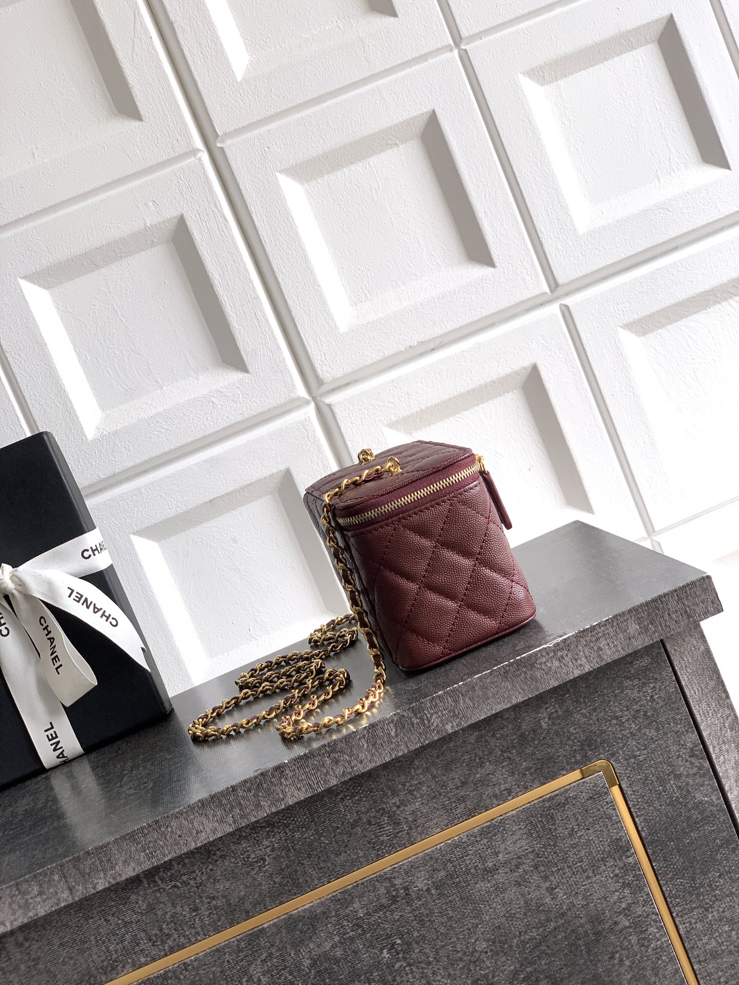 Chanel Basic Bag Red M-l