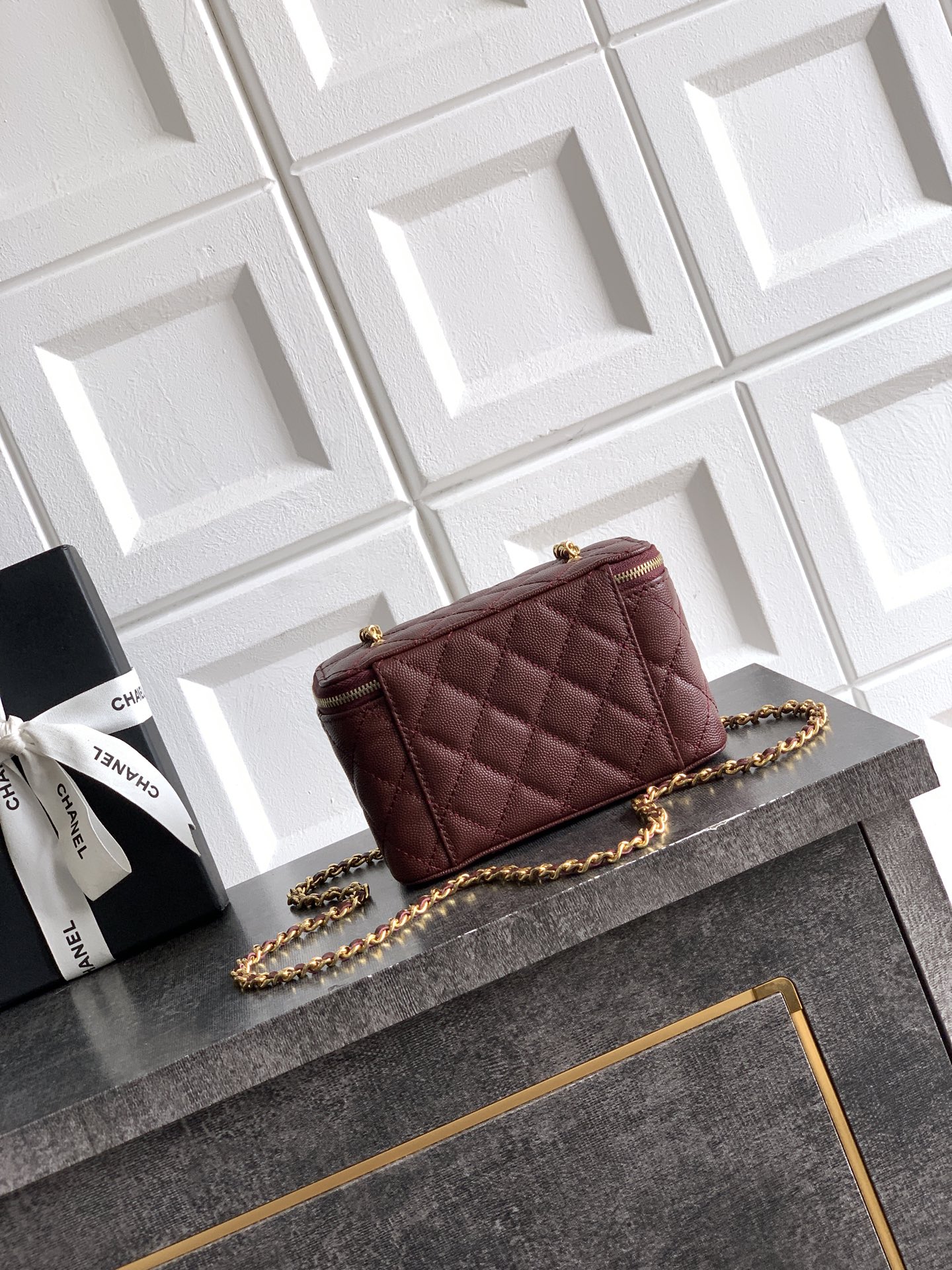 Chanel Basic Bag Red M-l