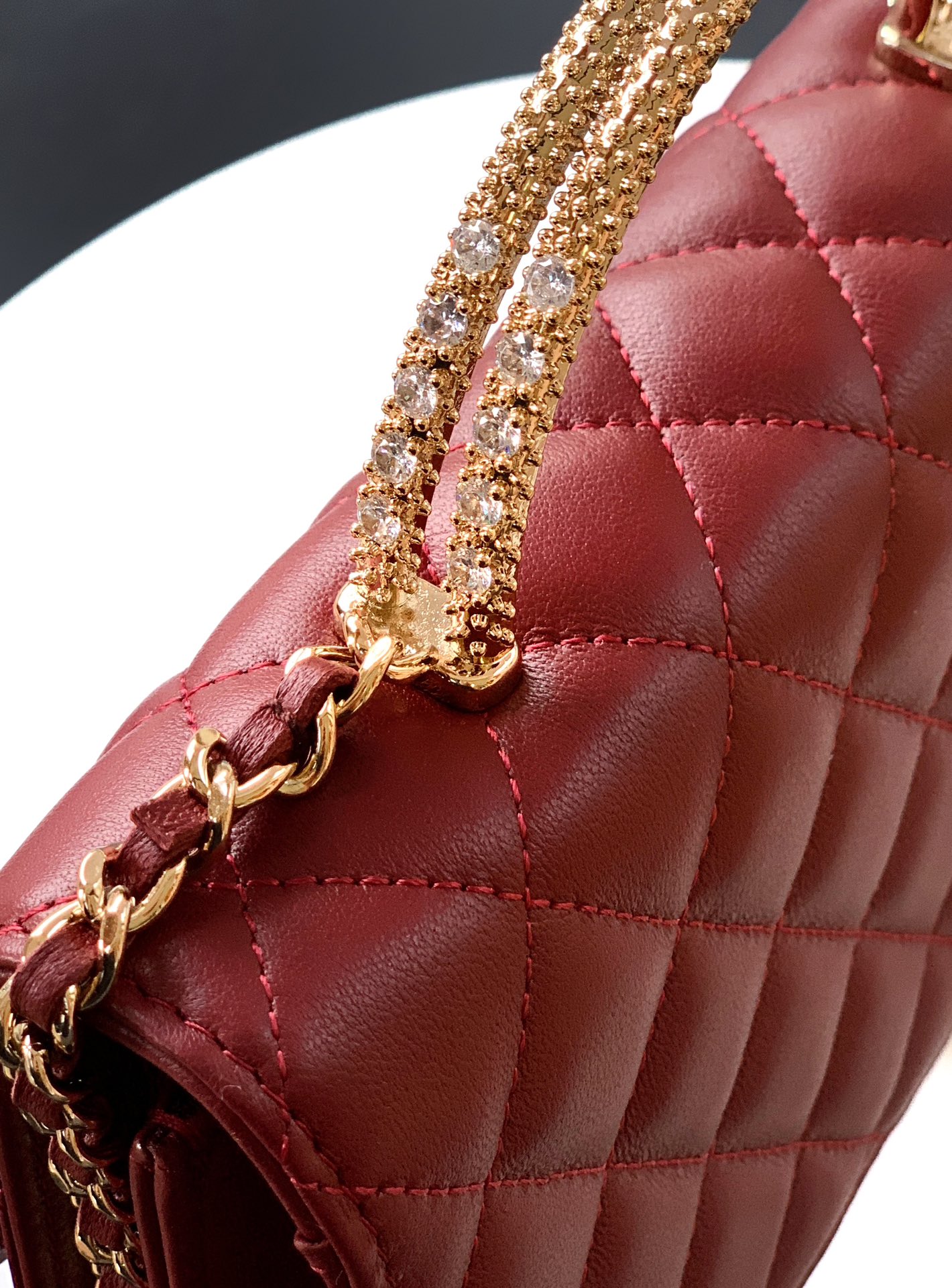 Chanel Basic Bag Red M-l