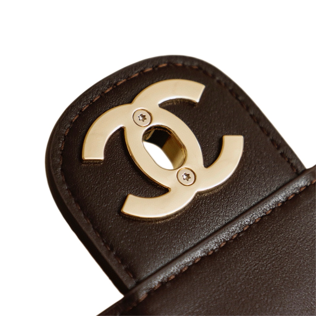 Chanel Basic Bag Gold M-l-s