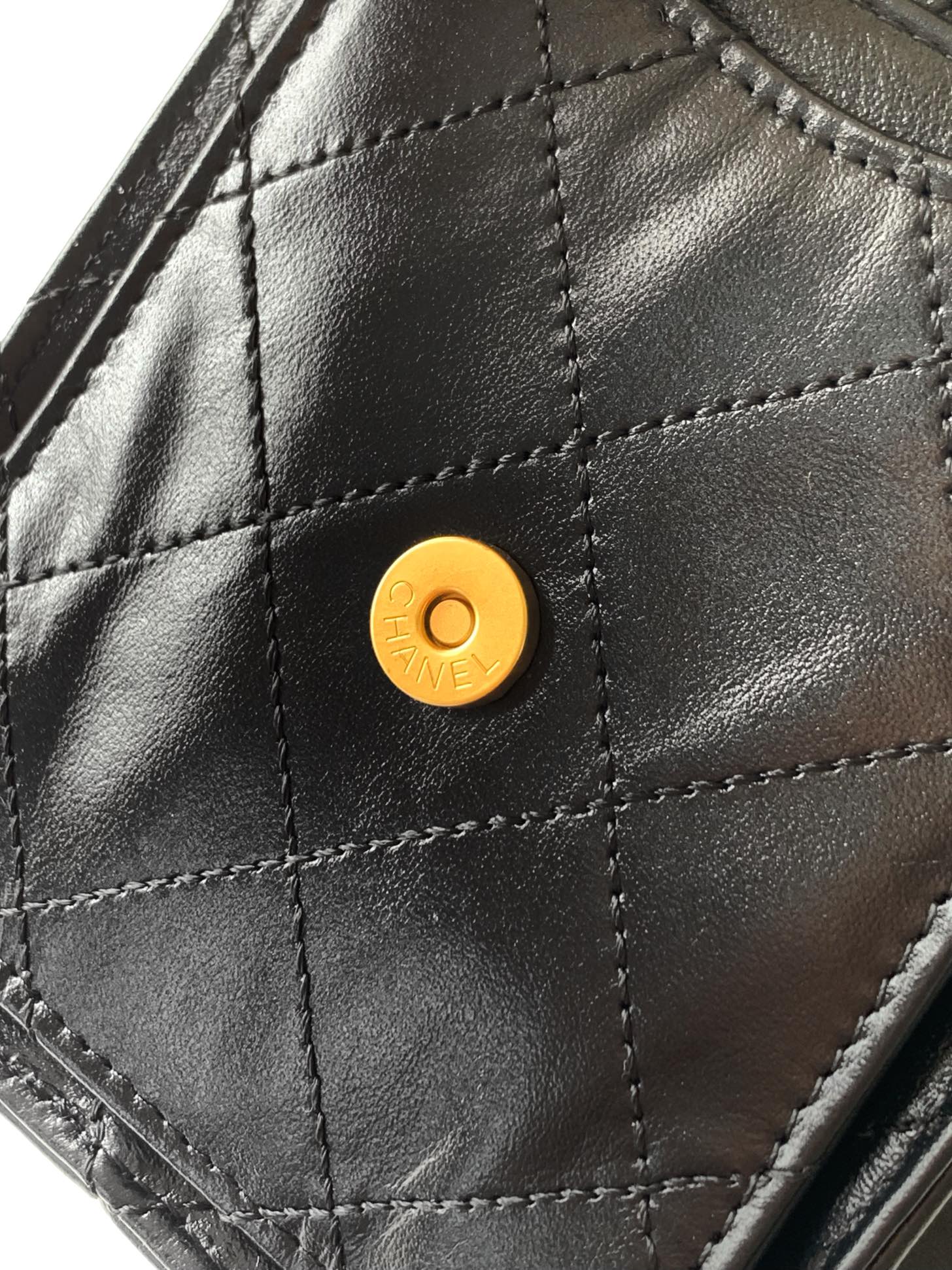 Chanel Basic Bag Gold M-l