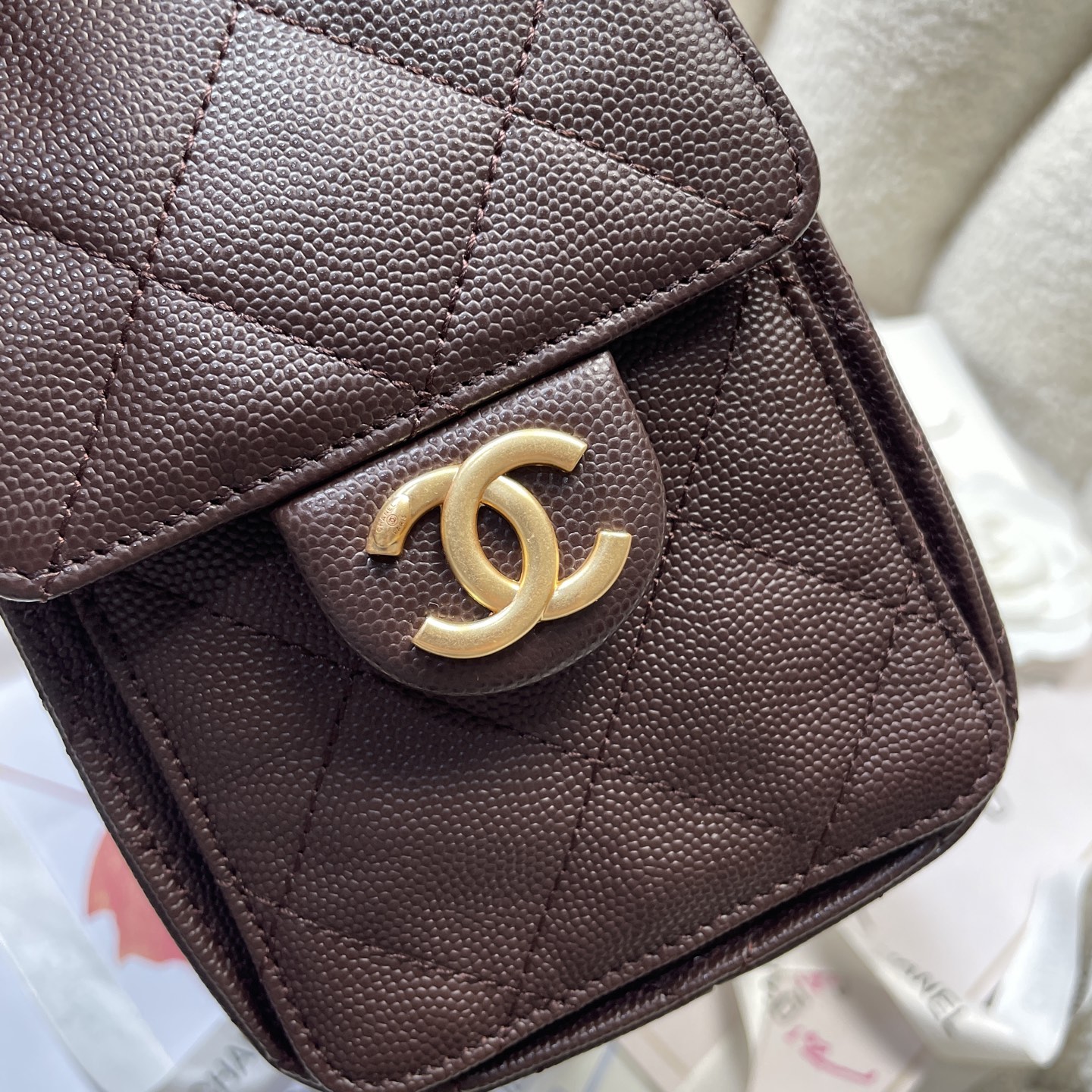Chanel Basic Bag Gold M-l