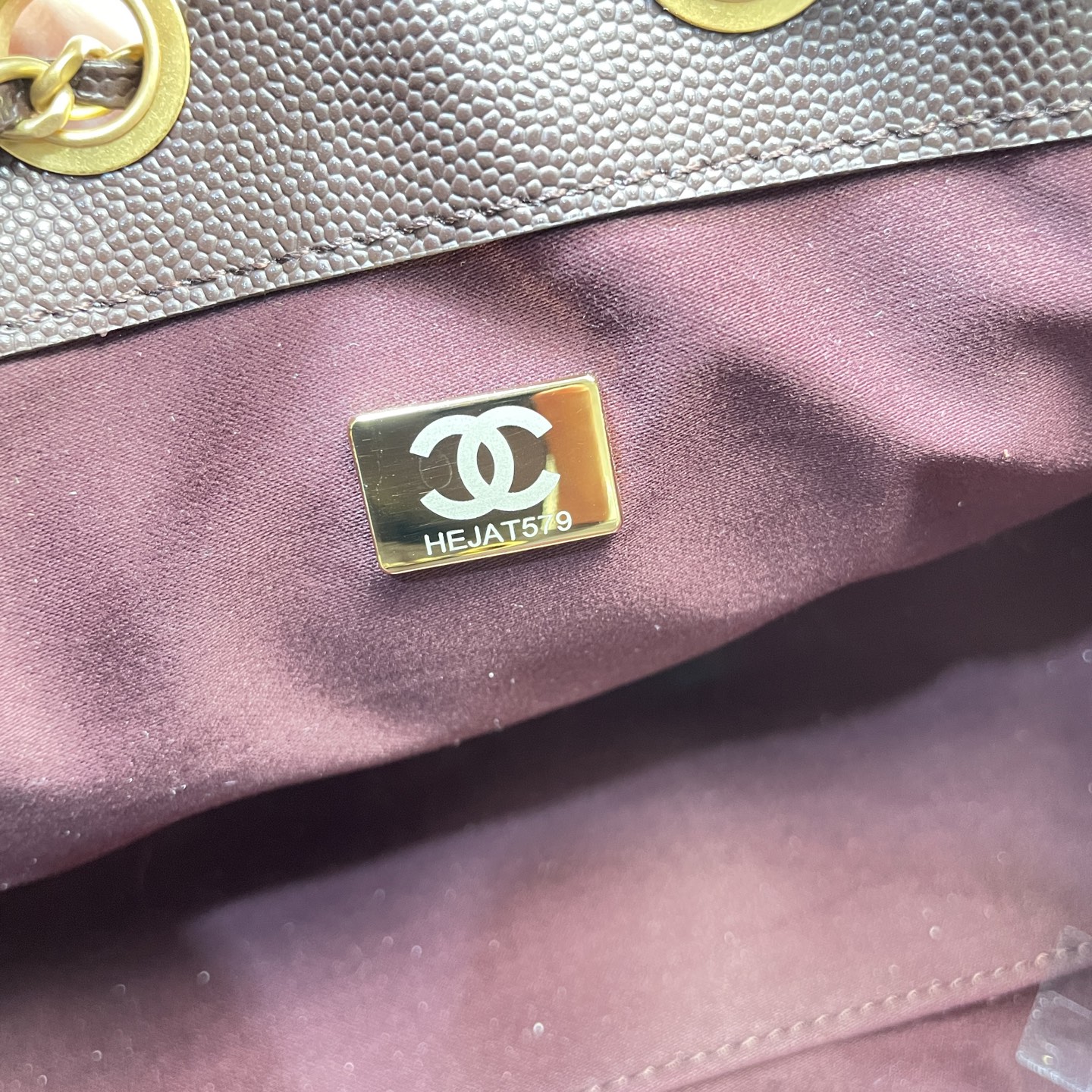 Chanel Basic Bag Gold M-l