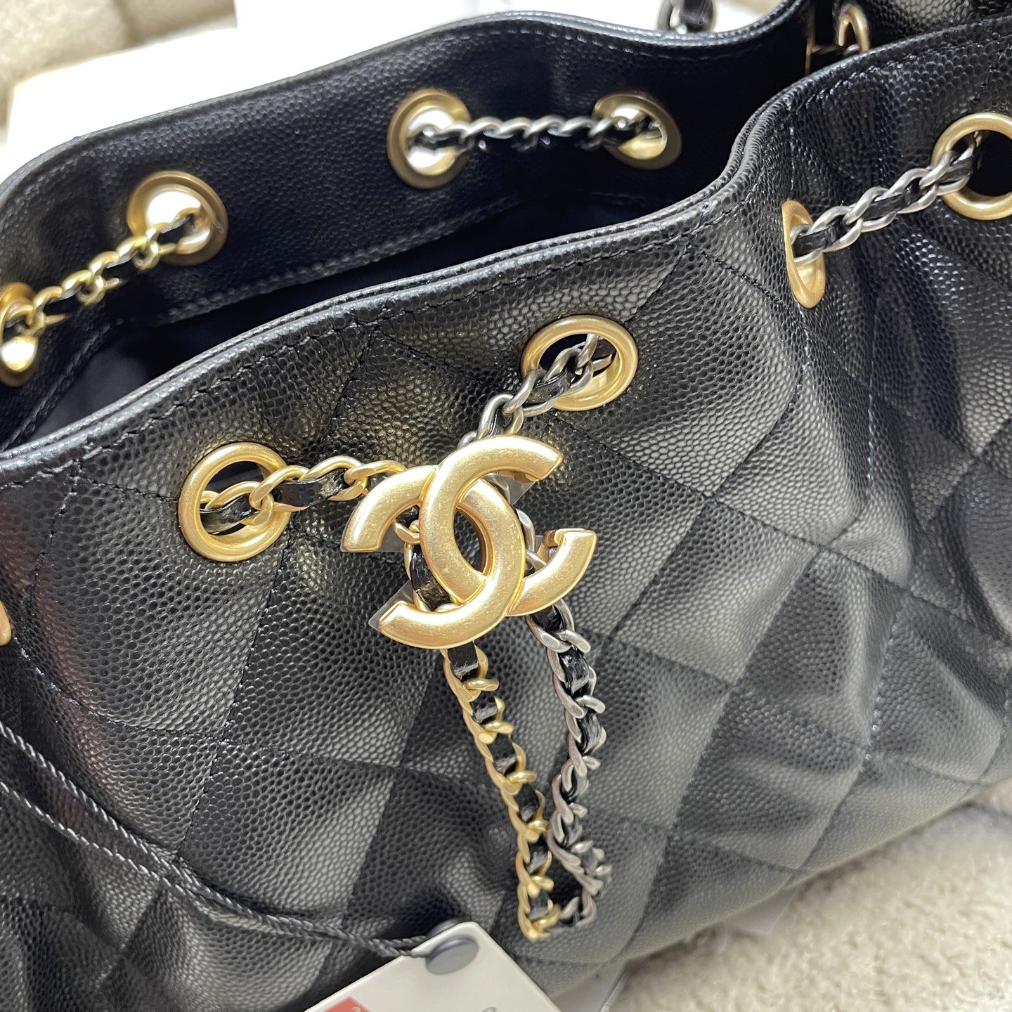 Chanel Basic Bag Gold M-l