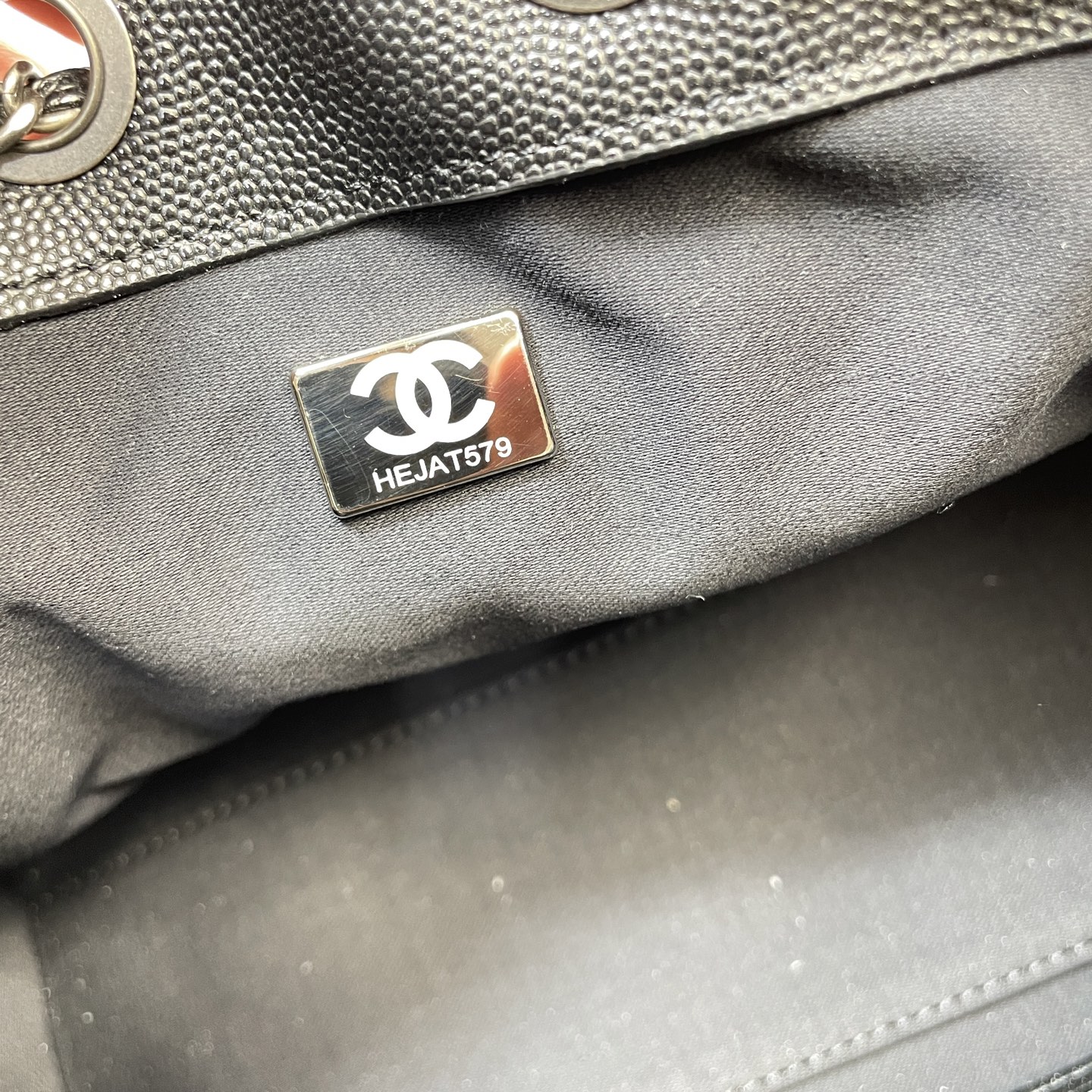 Chanel Basic Bag Gold M-l