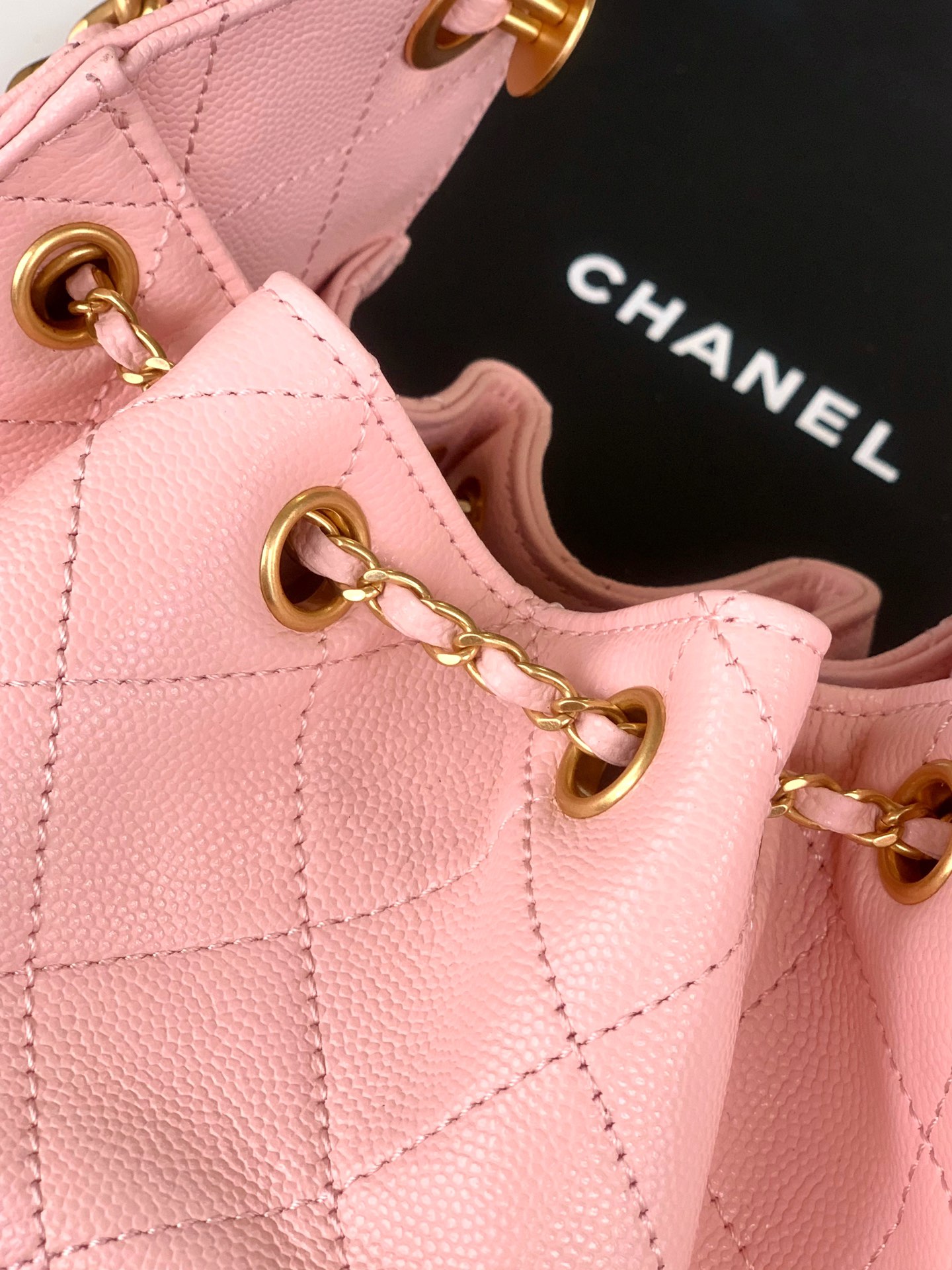 Chanel Basic Bag Gold M-l