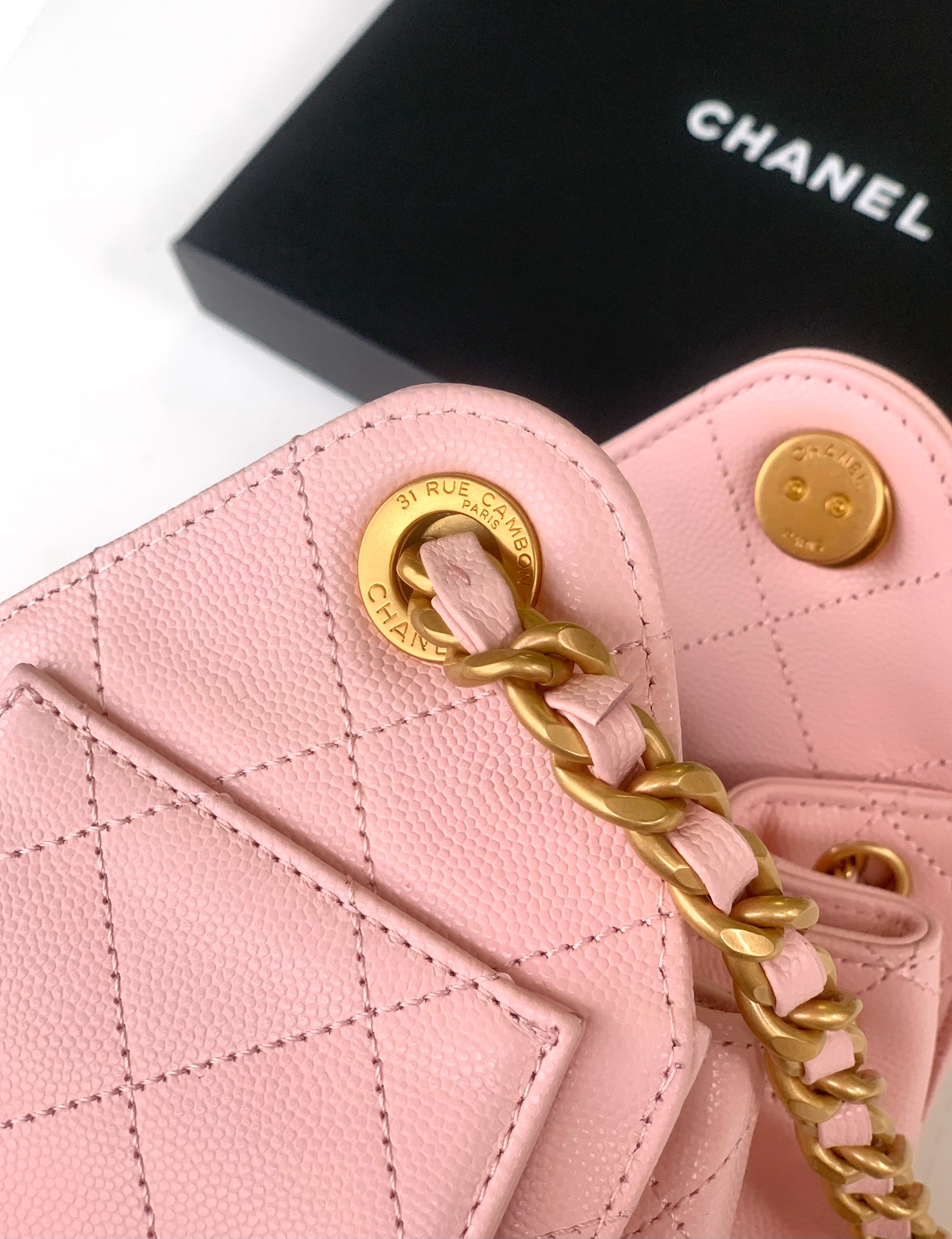 Chanel Basic Bag Gold M-l
