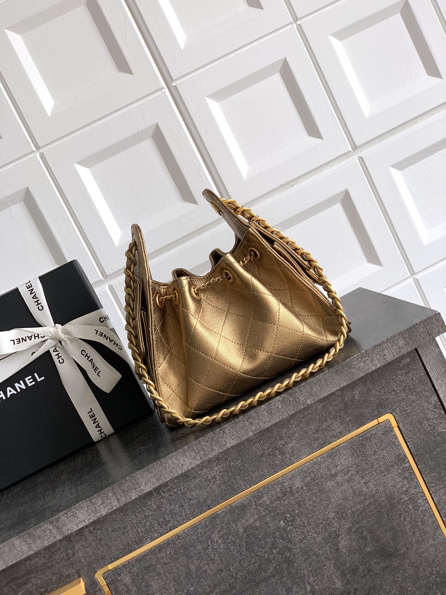 Chanel Basic Bag Gold M-l