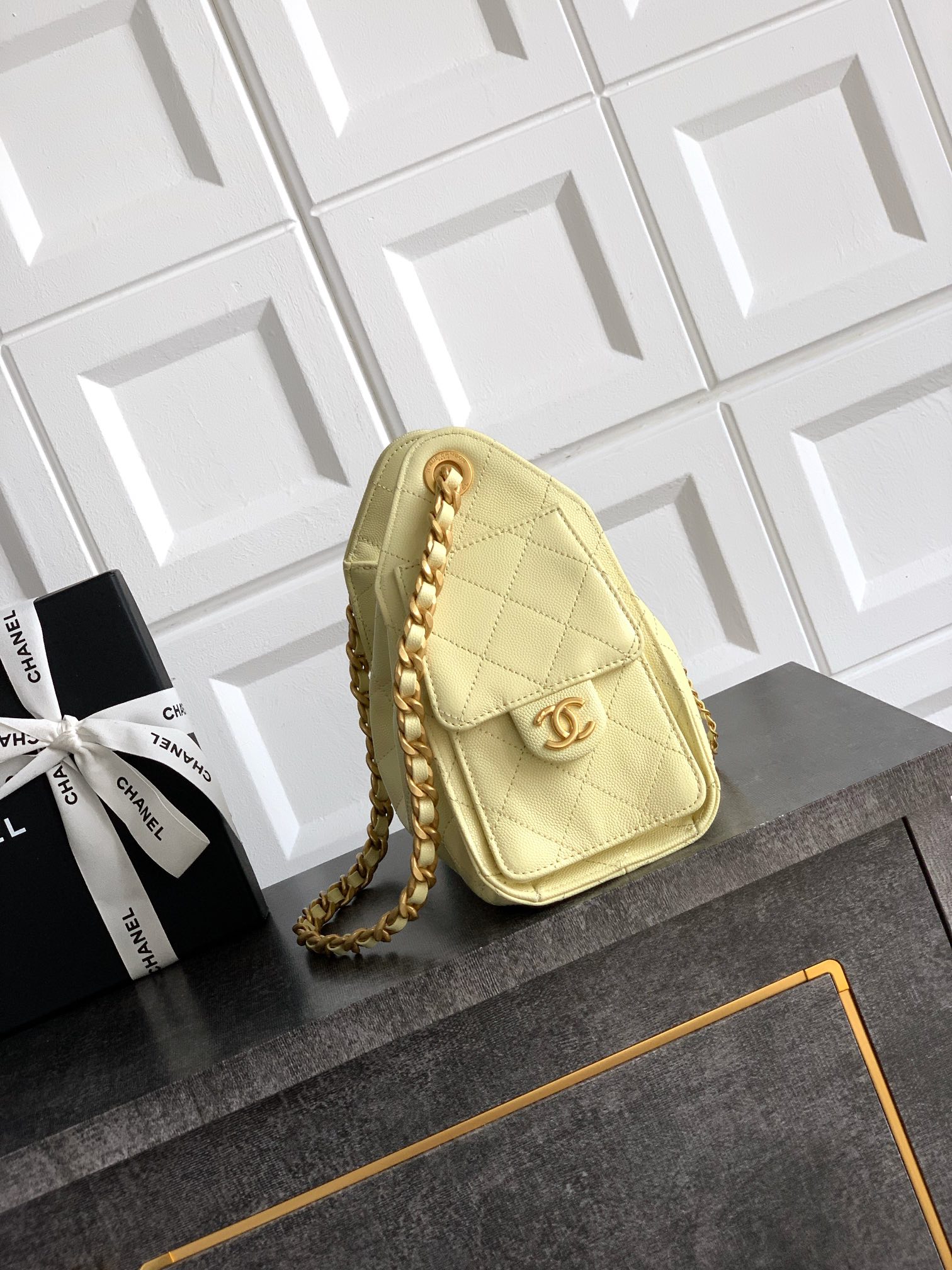 Chanel Basic Bag Gold M-l