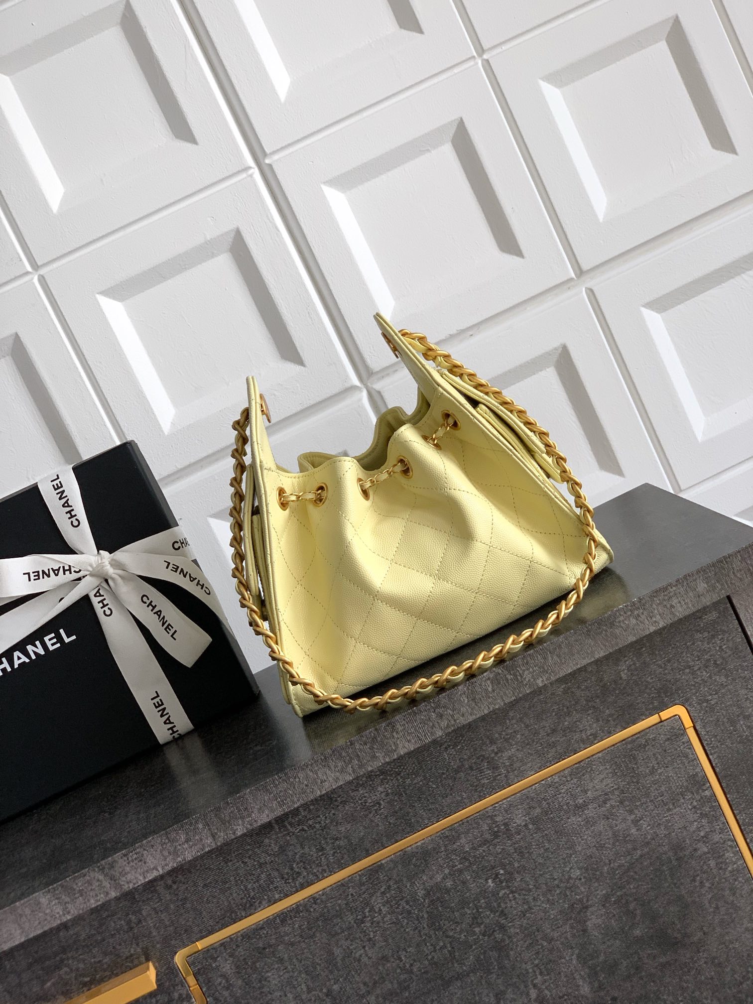 Chanel Basic Bag Gold M-l