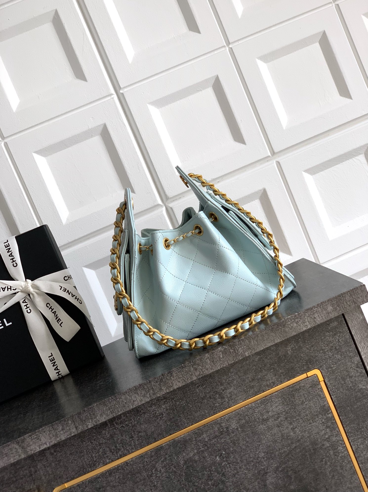 Chanel Basic Bag Gold M-l