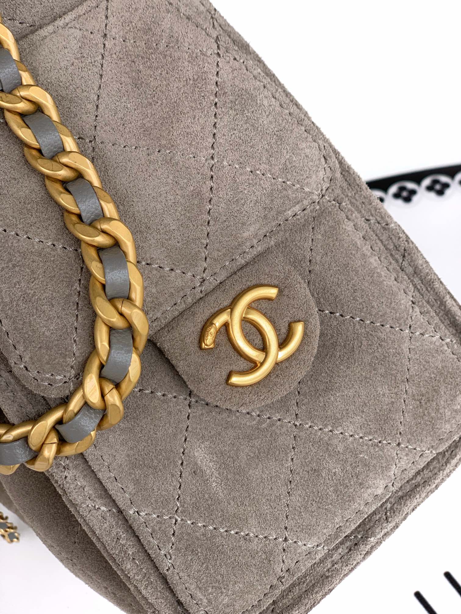 Chanel Basic Bag Brown M-l