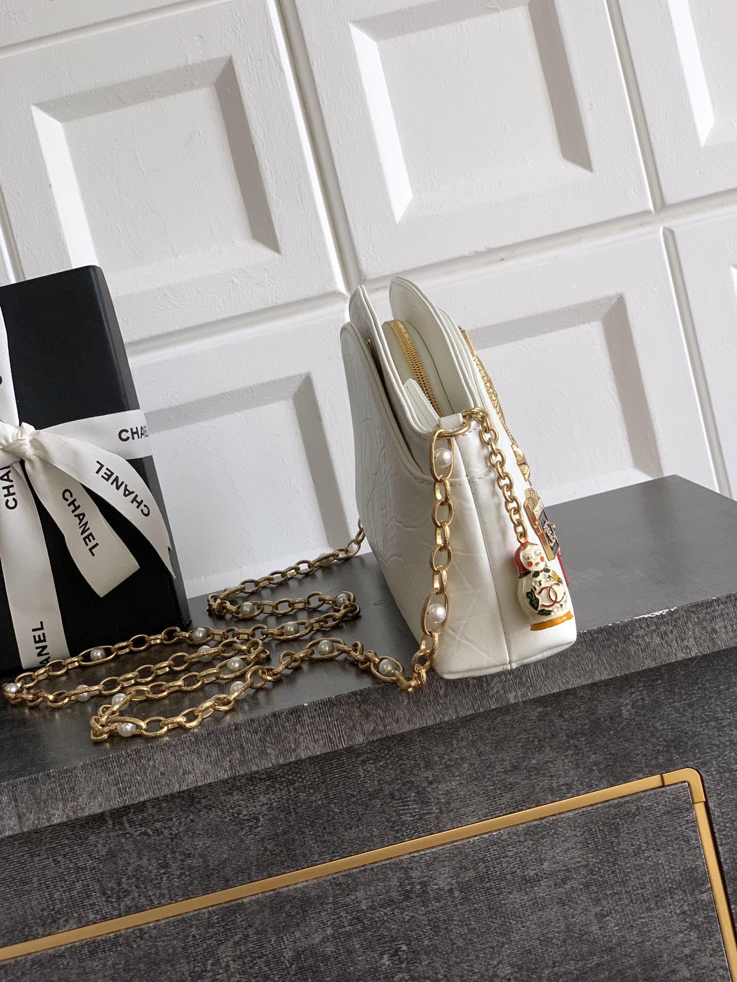 Chanel Basic Bag White L