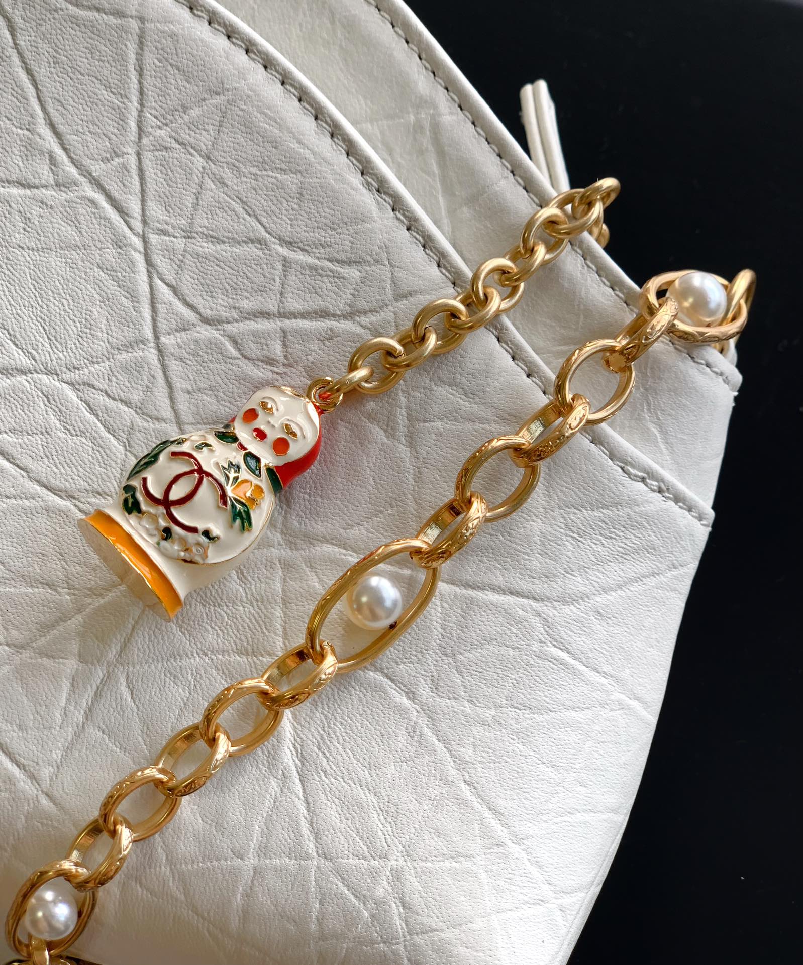 Chanel Basic Bag White L