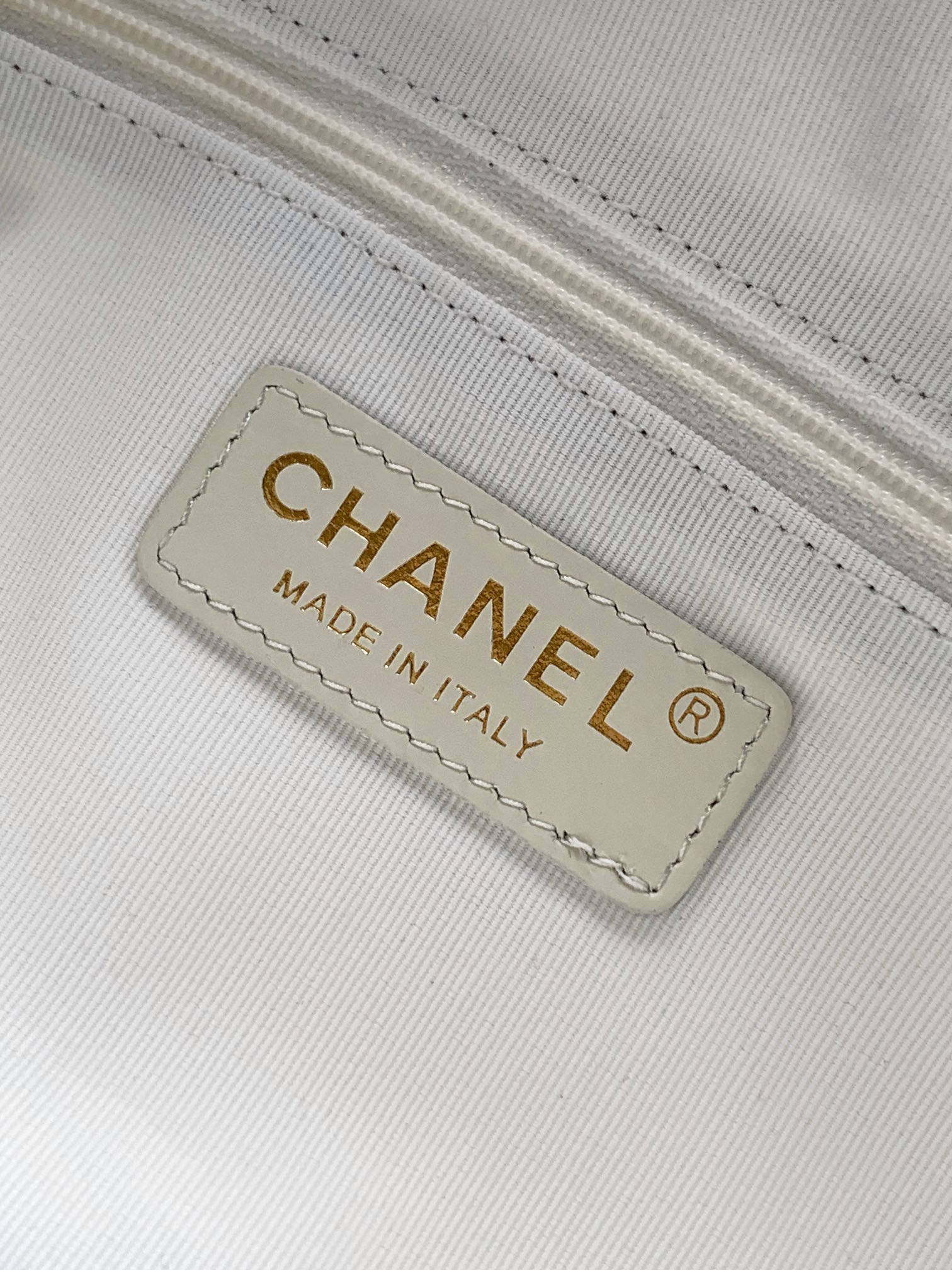 Chanel Basic Bag White L