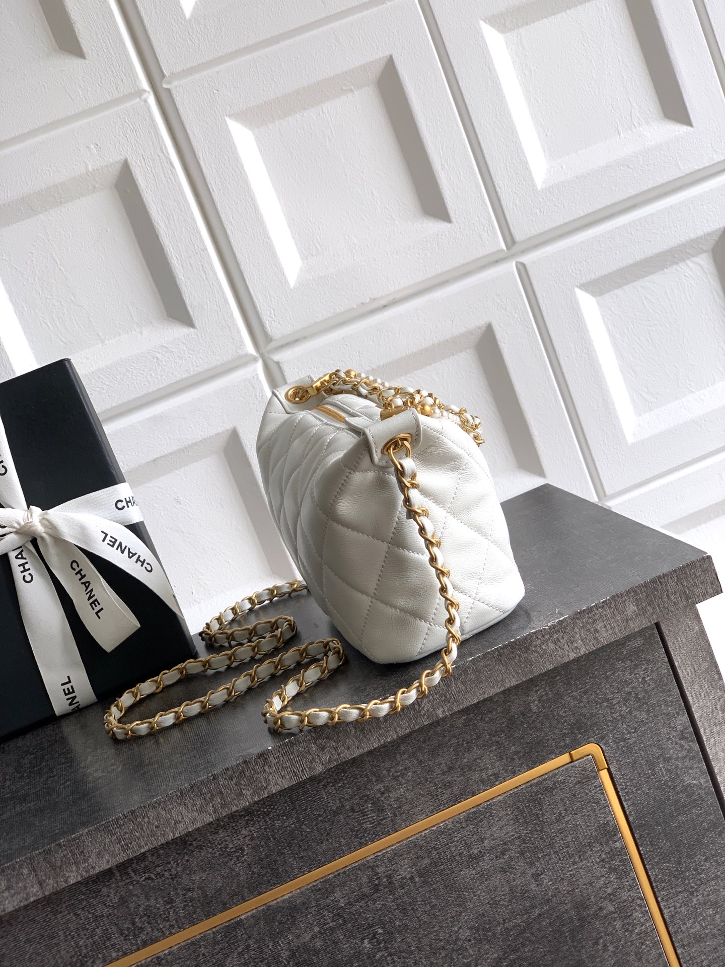 Chanel Basic Bag Sheepskin White L