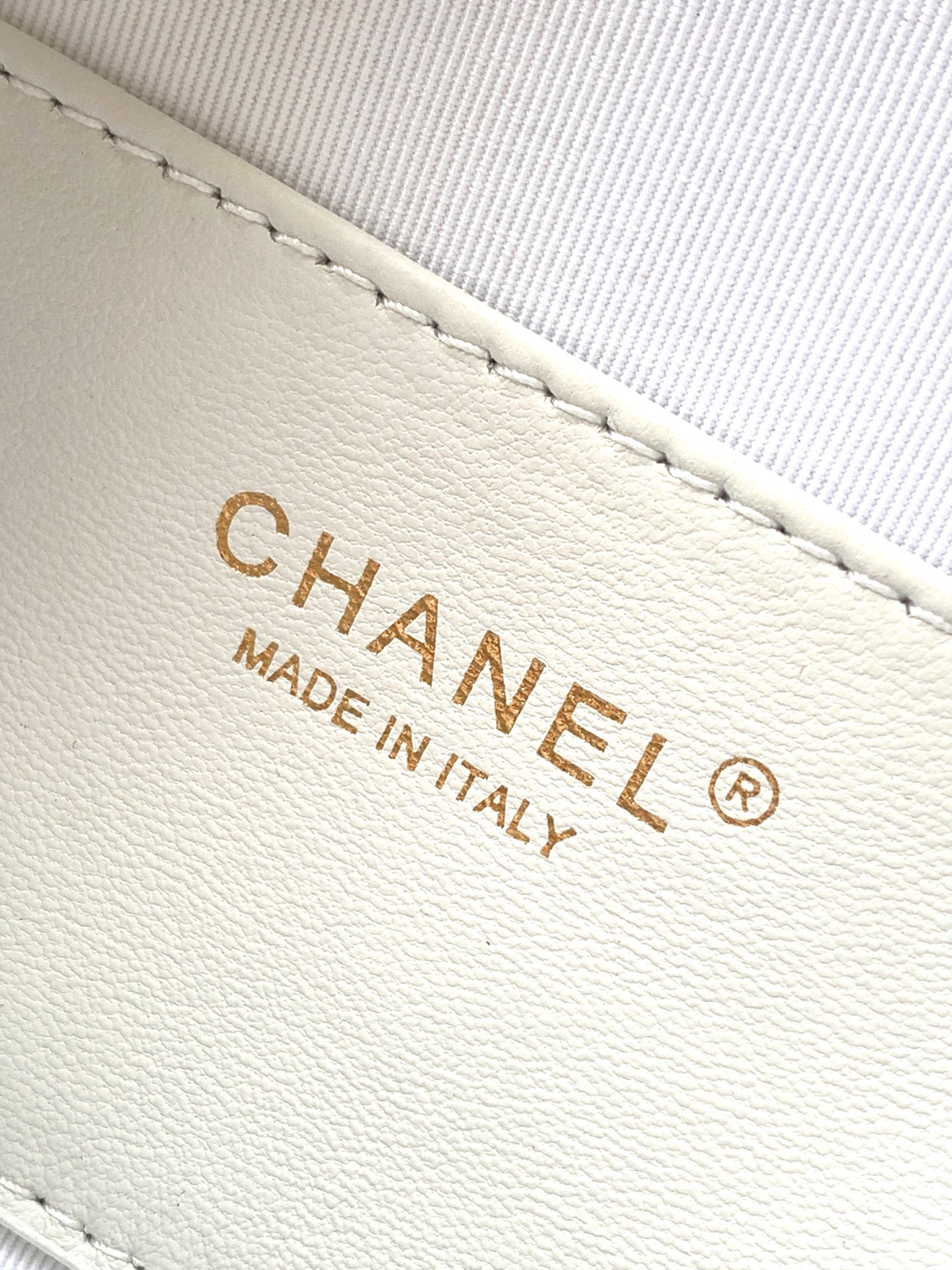 Chanel Basic Bag Sheepskin White L