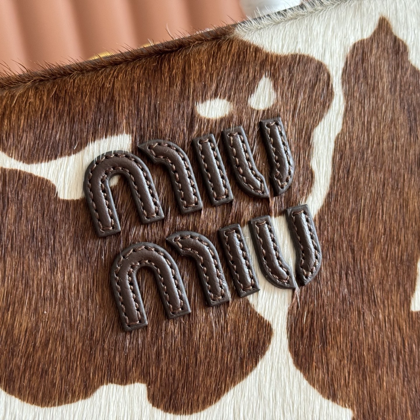 Miu Miu Basic Bag Cow Leather M