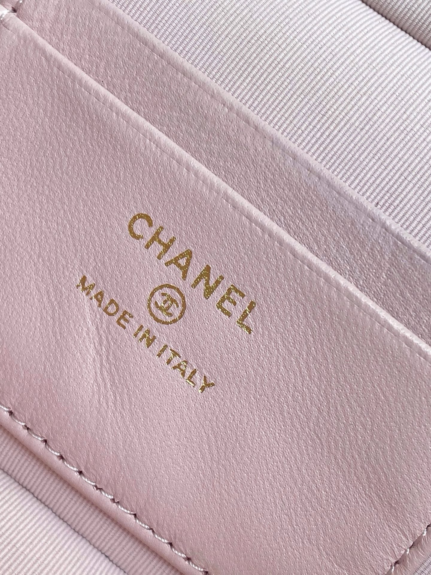Chanel Basic Bag Cow Leather M-l-s