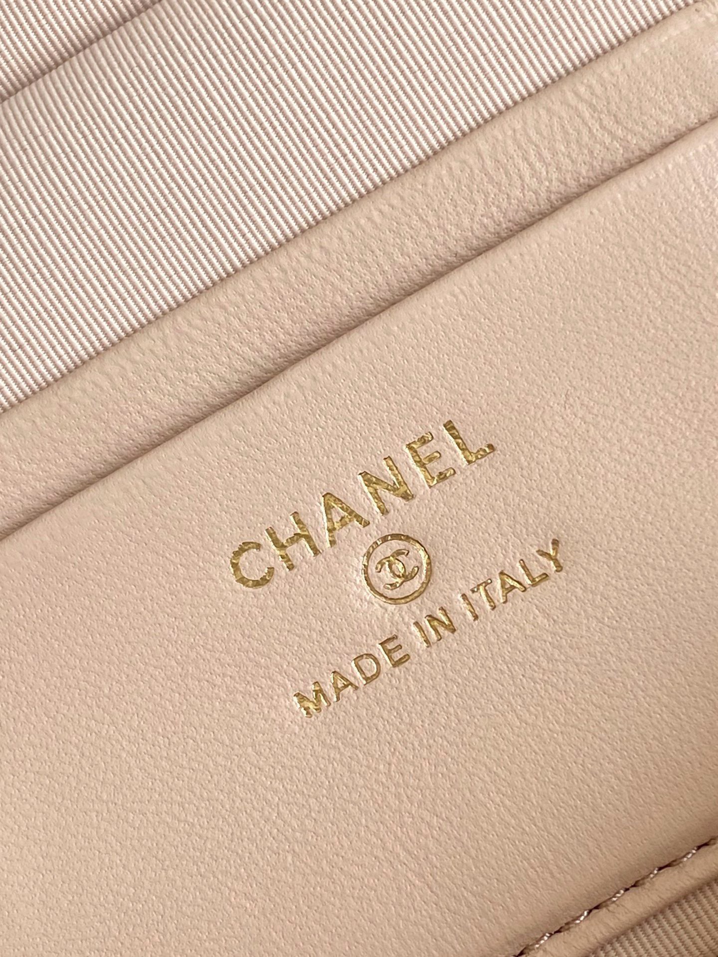 Chanel Basic Bag Cow Leather M-l-s