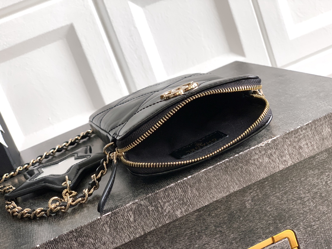 Chanel Basic Bag Cow Leather M-l