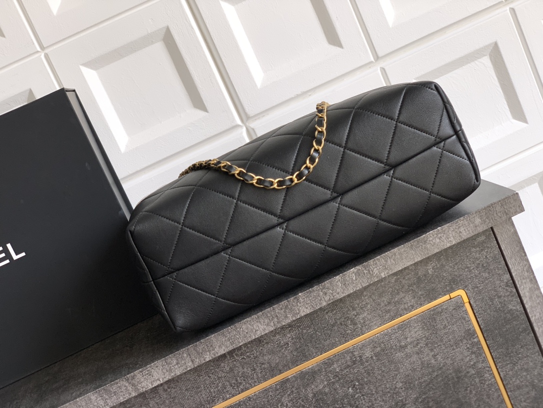 Chanel Female Basic Bag Gray L